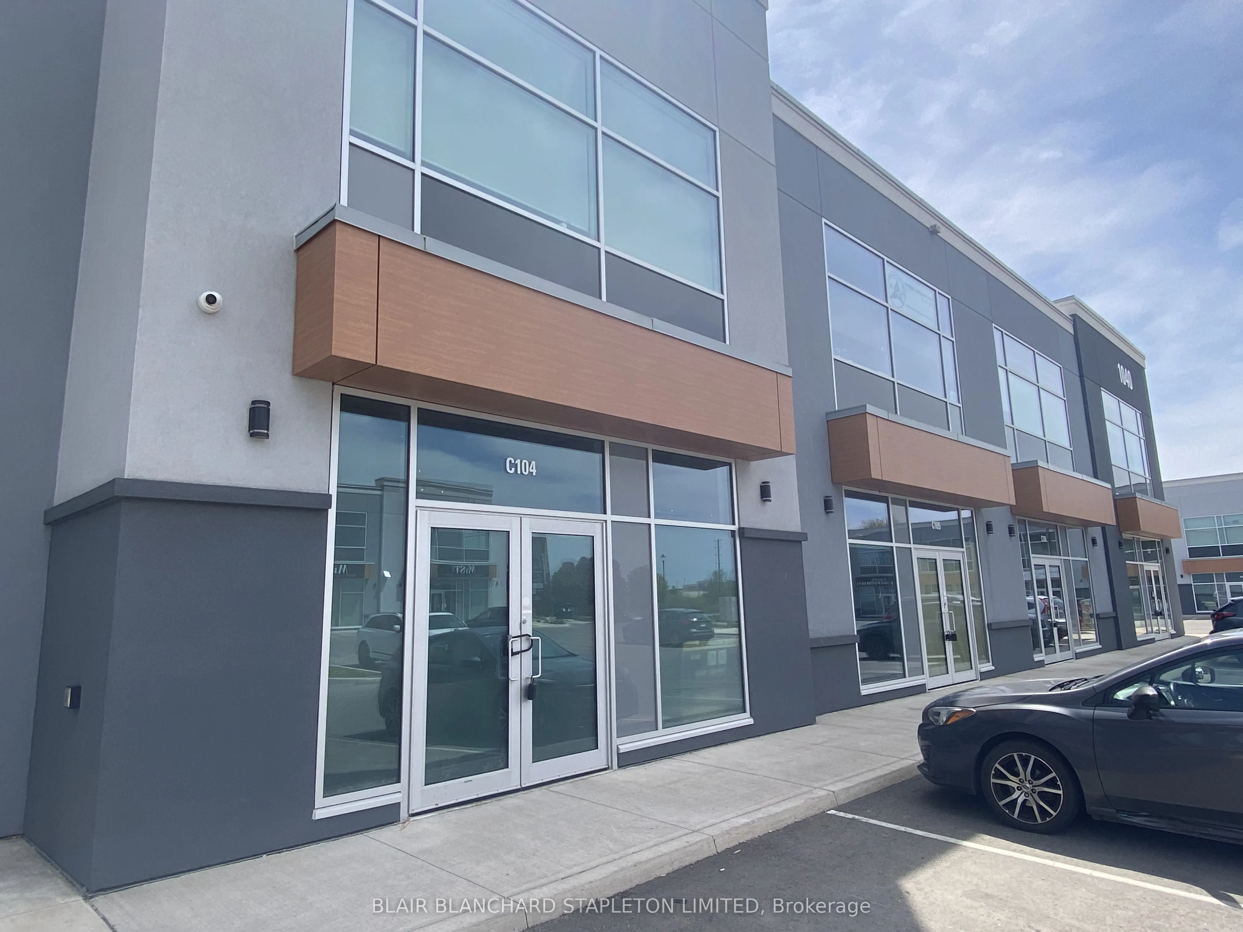 1040 Garner Road W, #C104