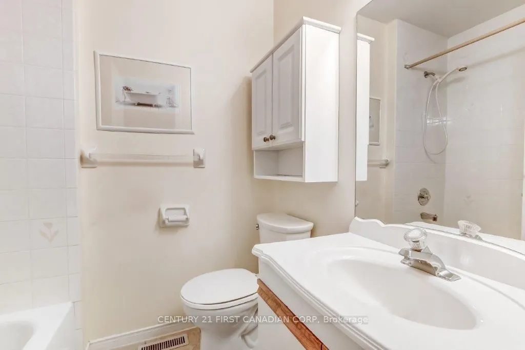 825 Shelborne Street, #17