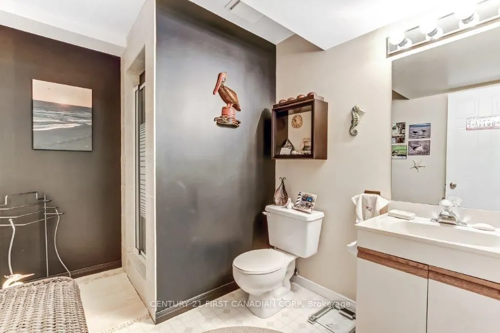 825 Shelborne Street, #17