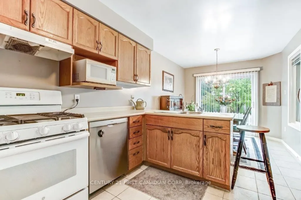825 Shelborne Street, #17