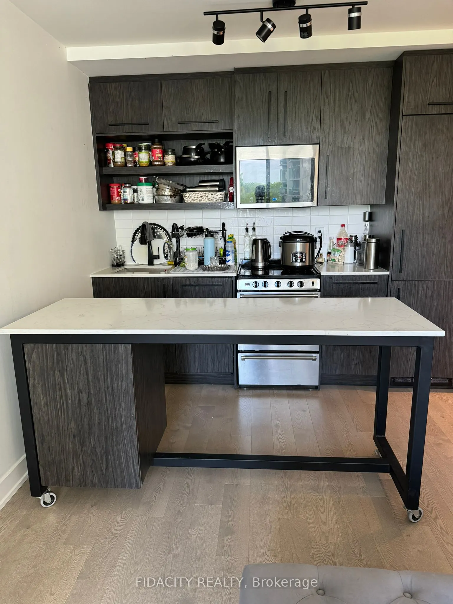 560 Rideau Street, #515