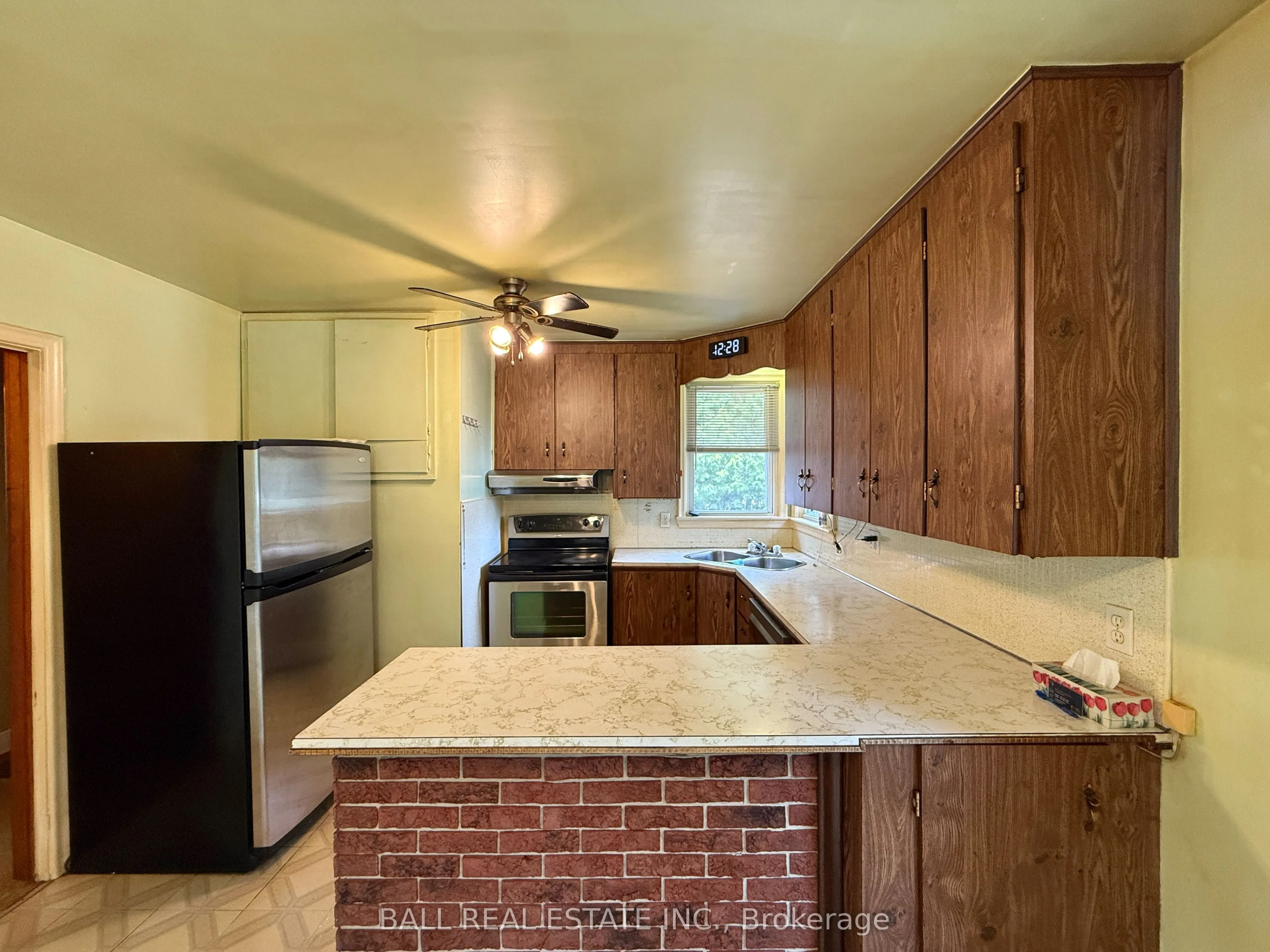 3017 Lakefield Road