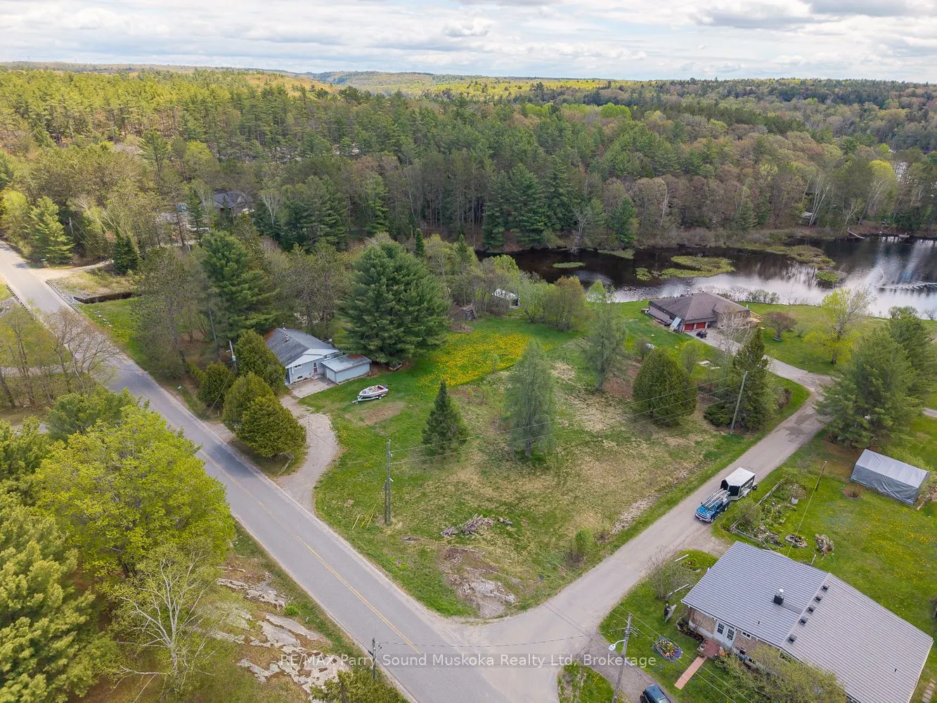 63 Pineridge Drive