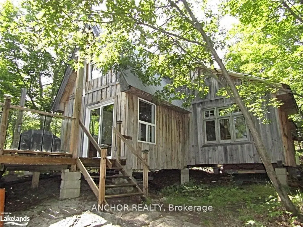 550 shawanaga Lane