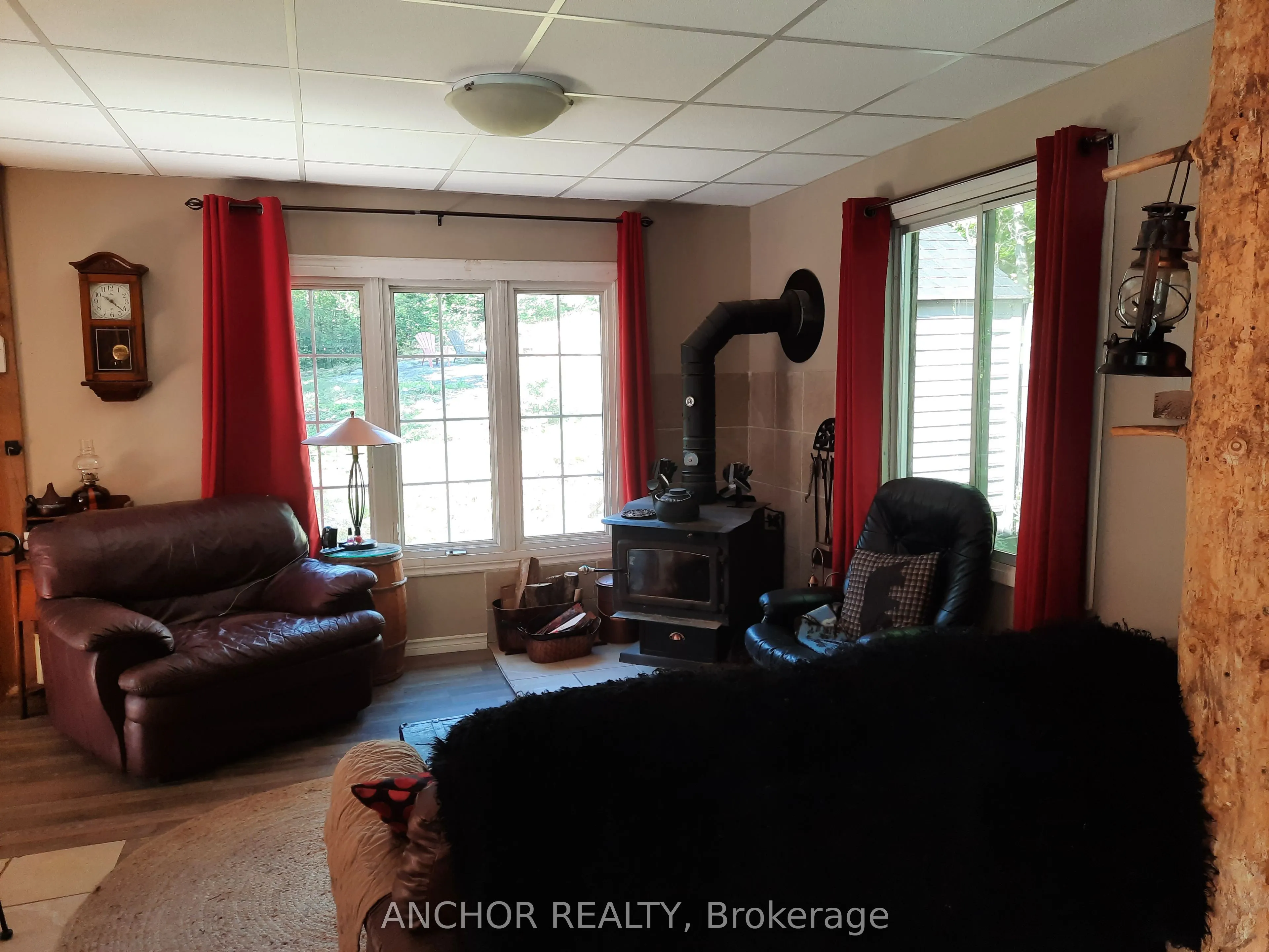 550 shawanaga Lane