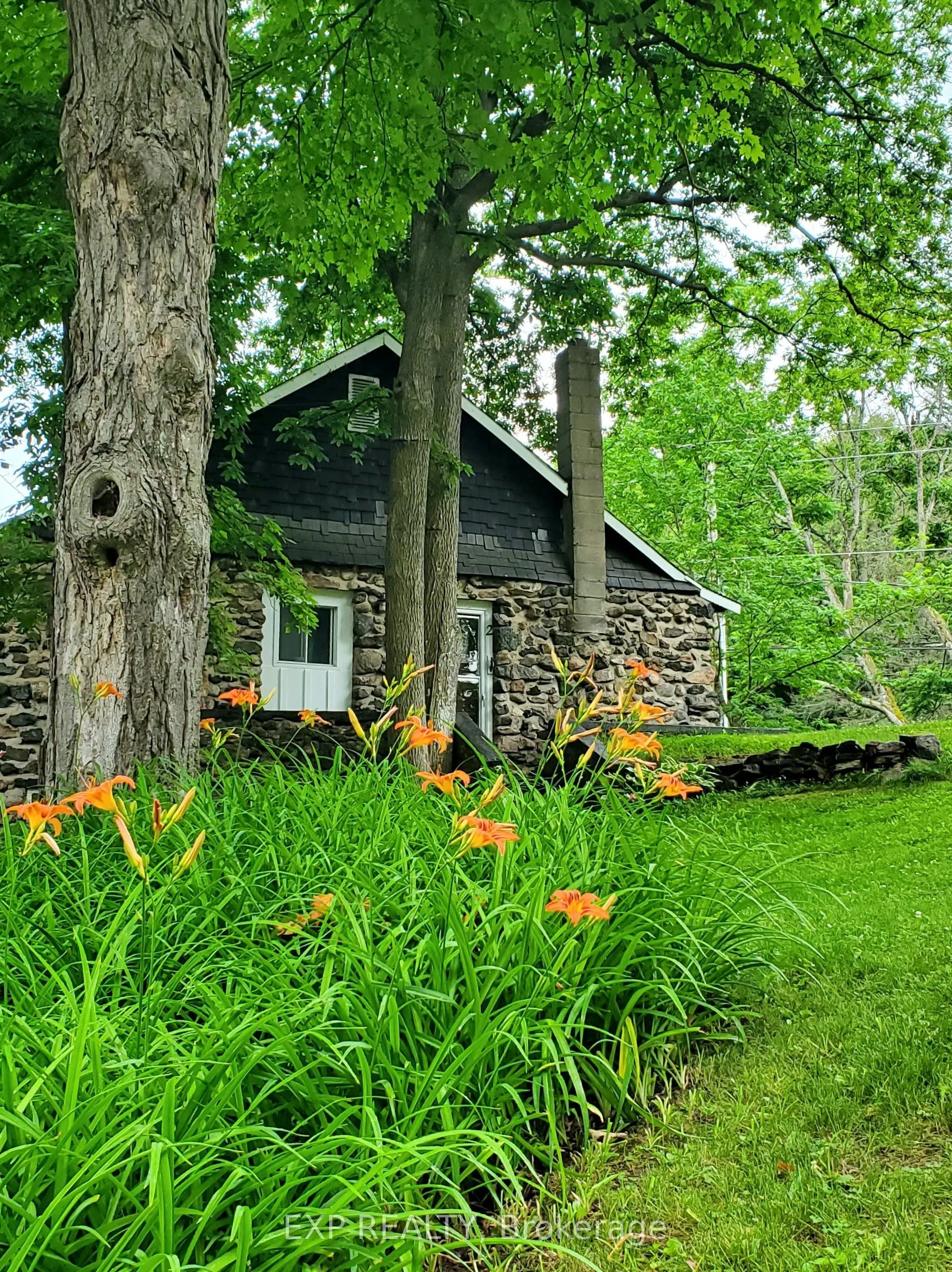 2585 Bolingbroke Road