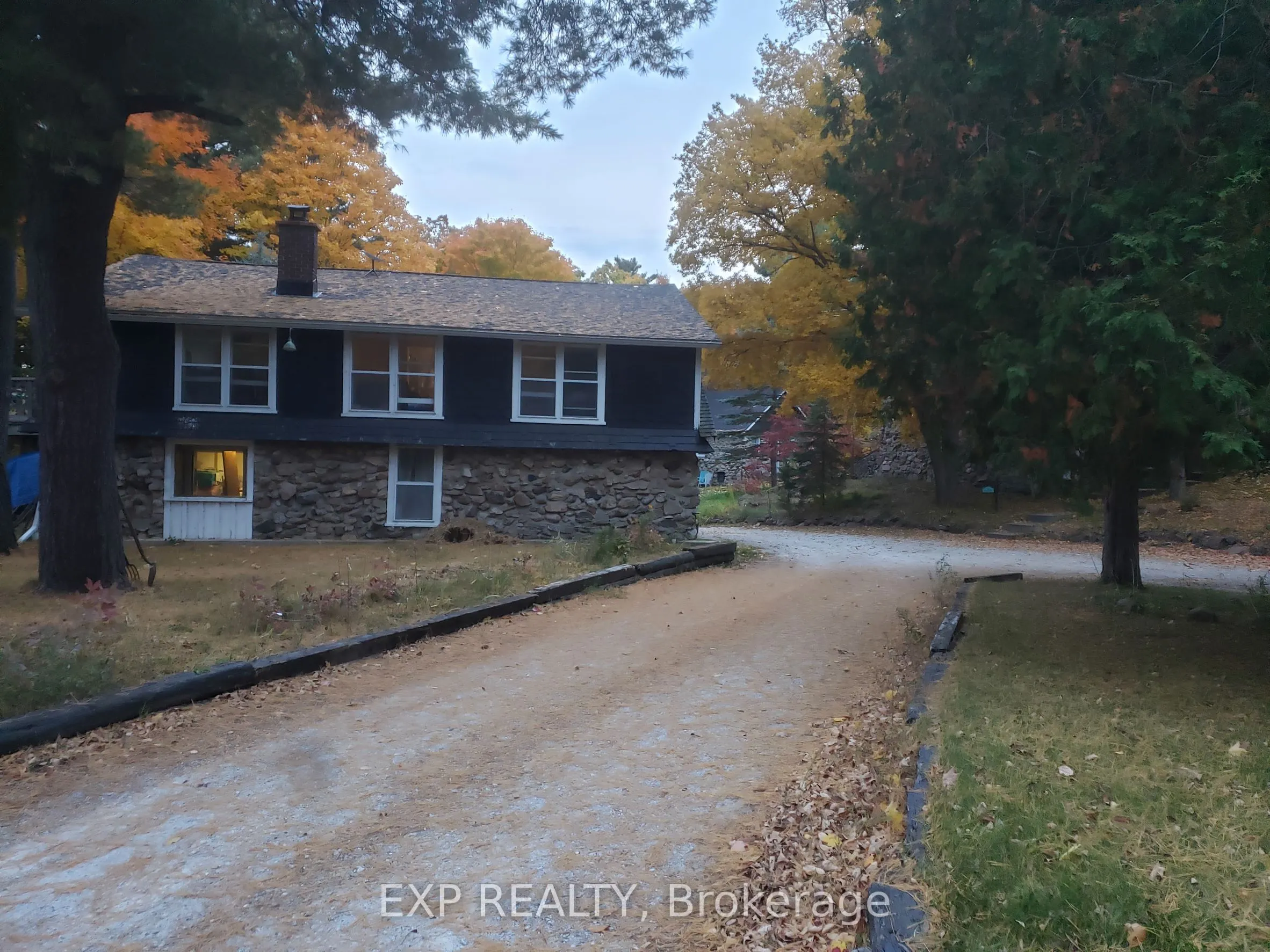2585 Bolingbroke Road