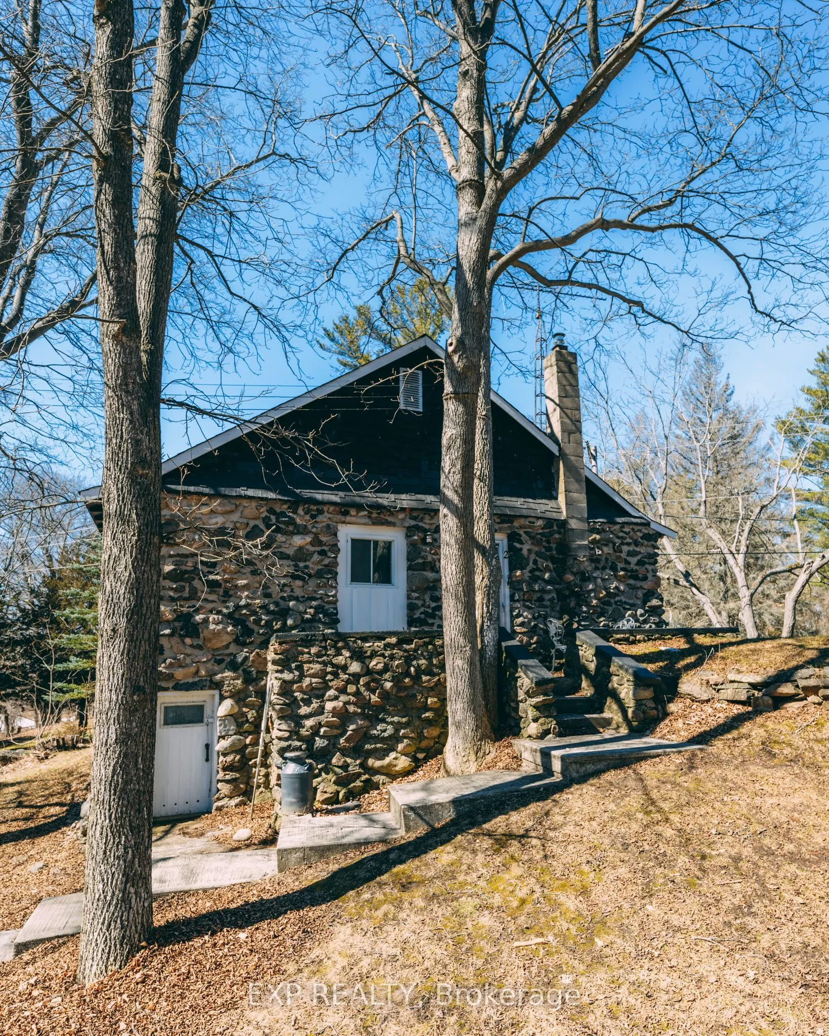2585 Bolingbroke Road