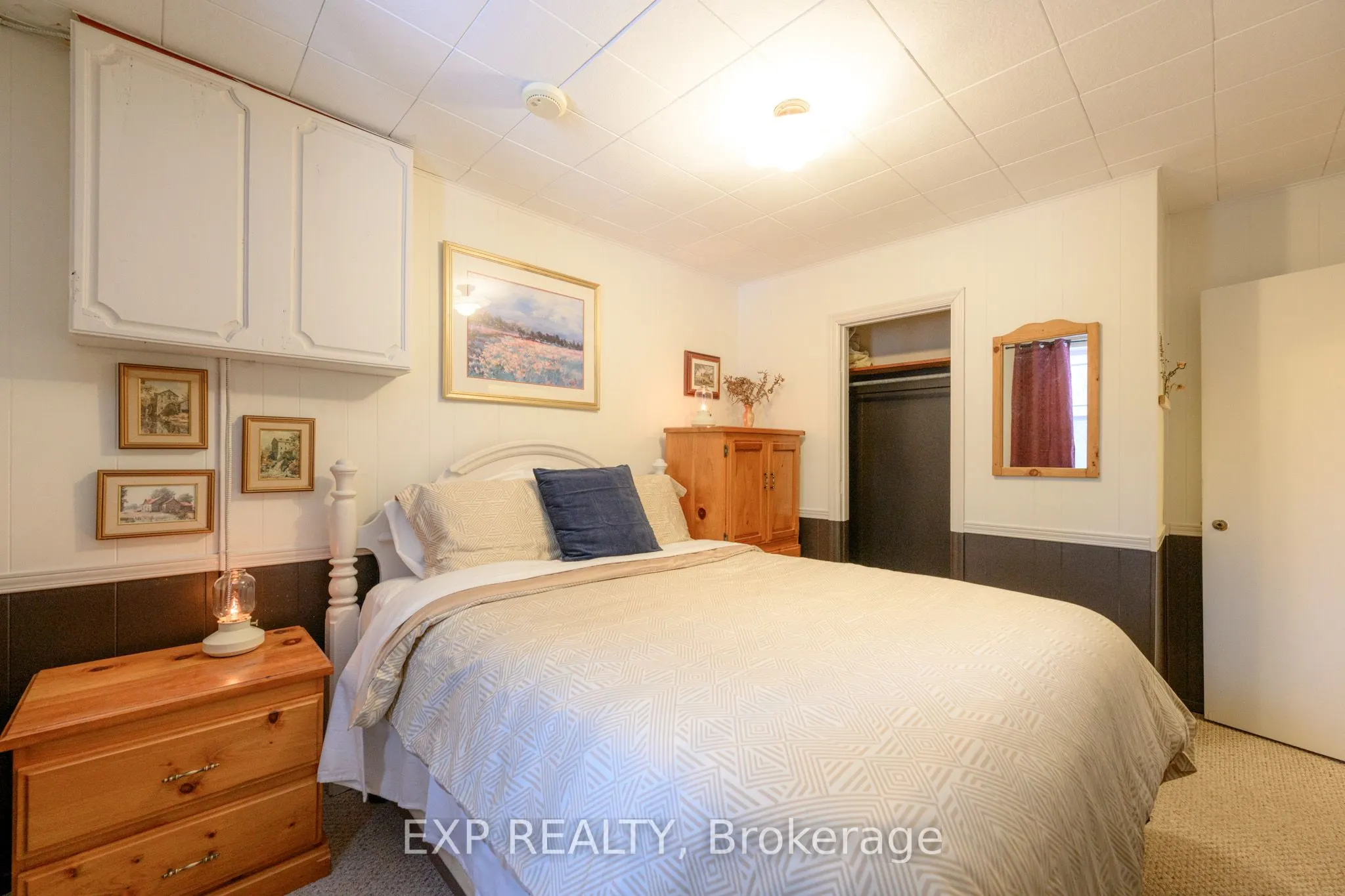 2585 Bolingbroke Road