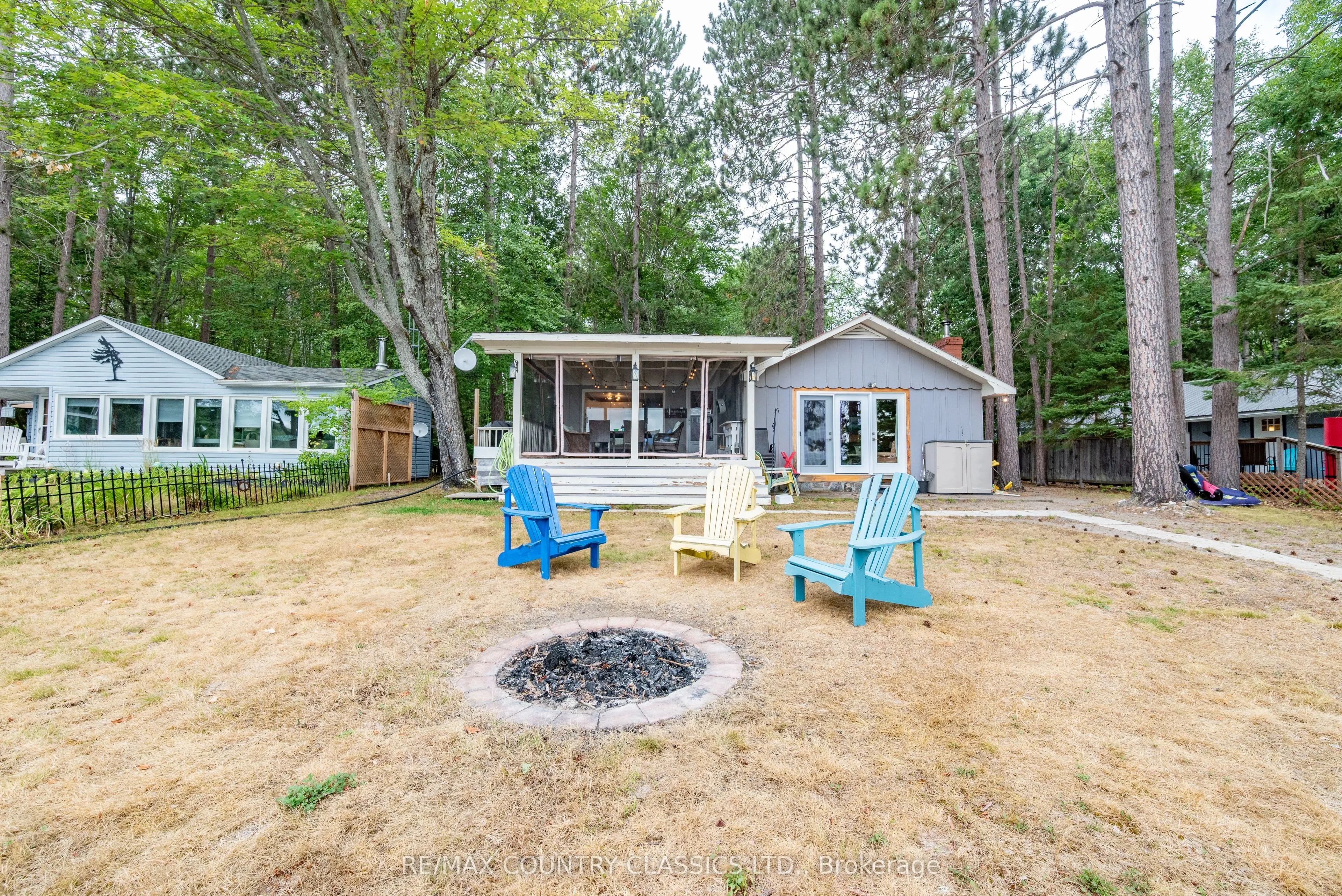 1258 Kamaniskeg Lake Road