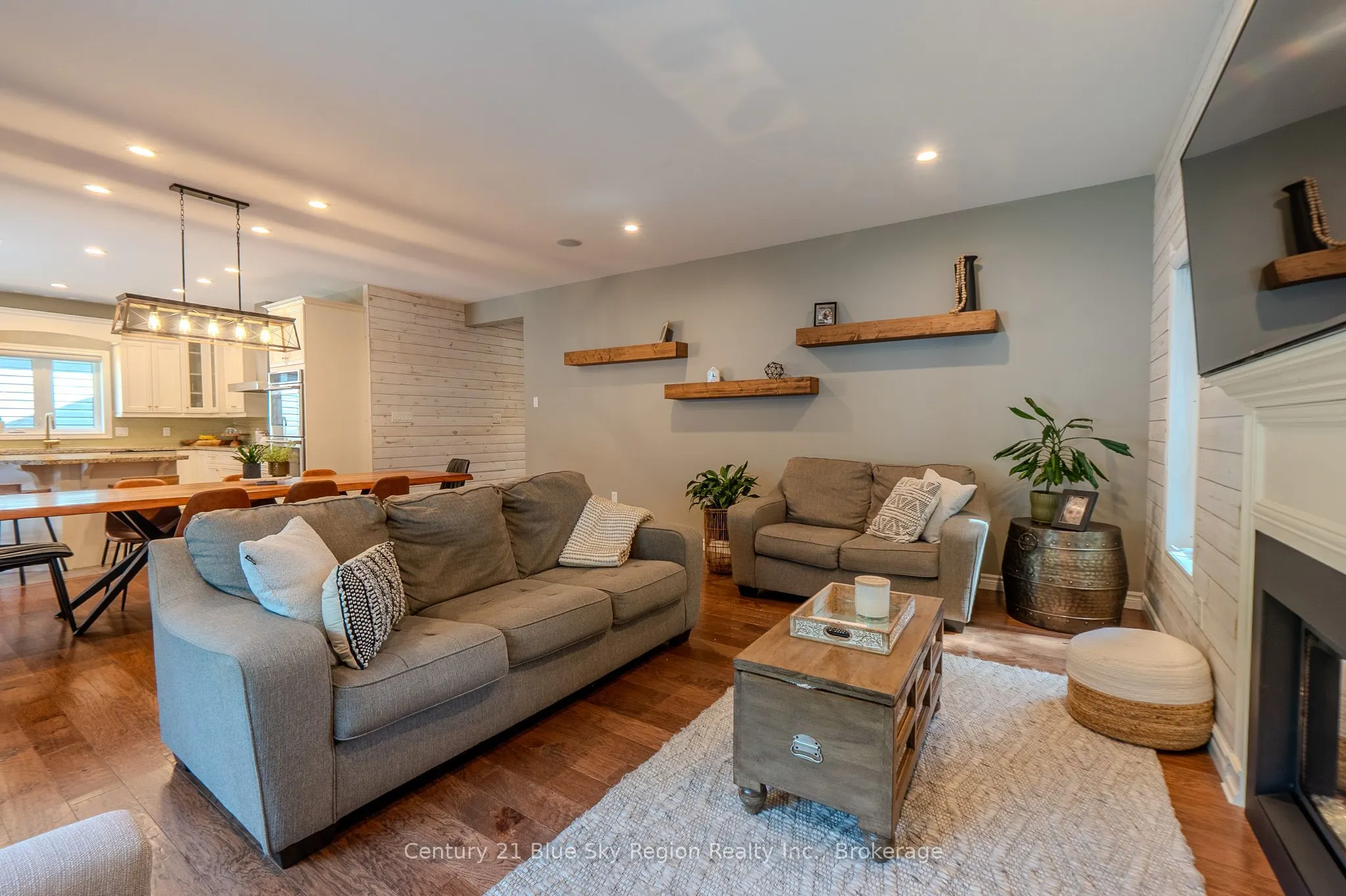 420 Pearce Street