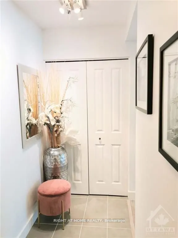 242 Rideau Street, #709