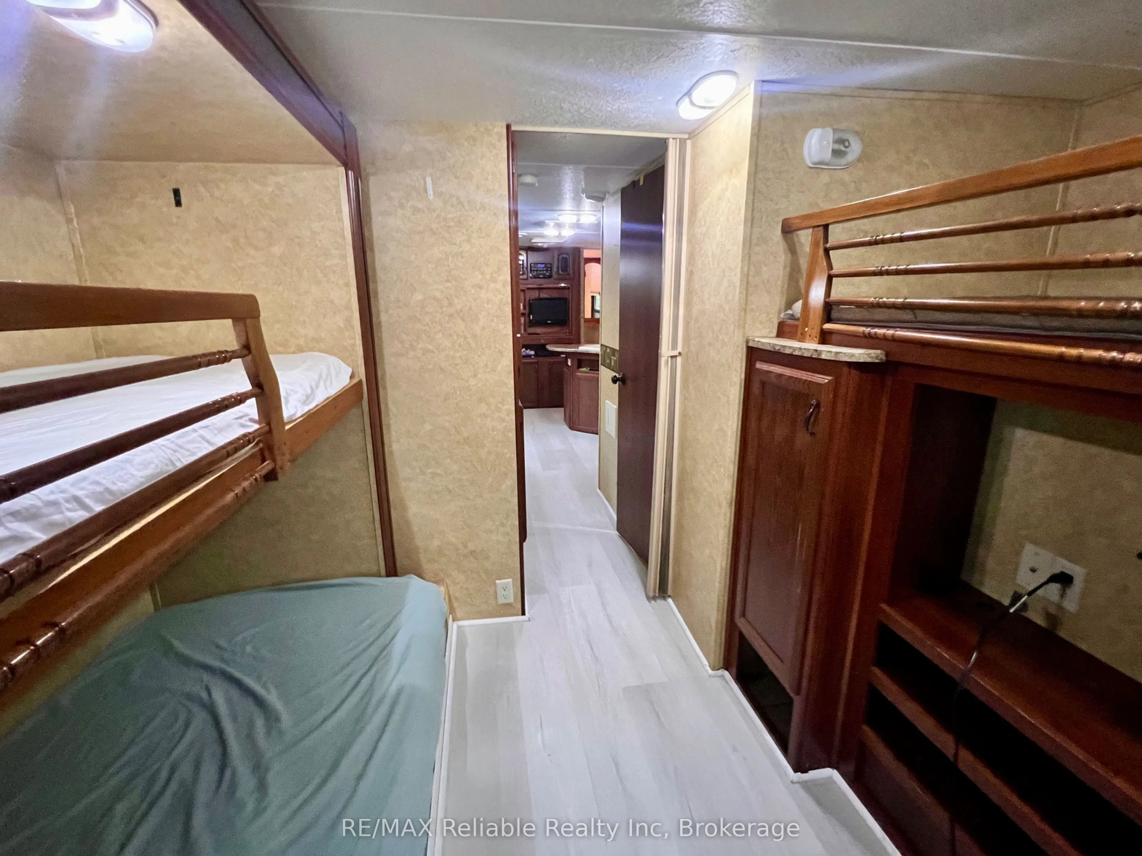 33900 Sugarbush Road, #8