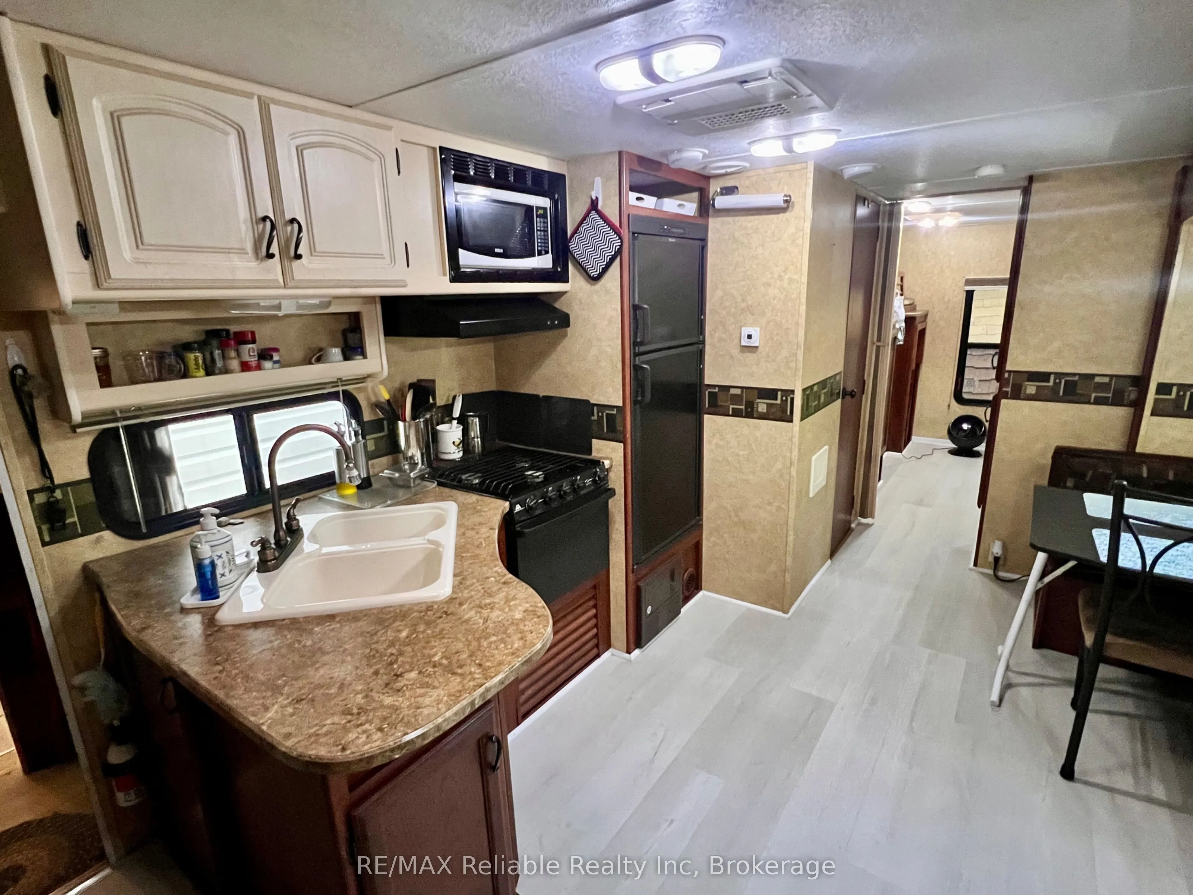 33900 Sugarbush Road, #8