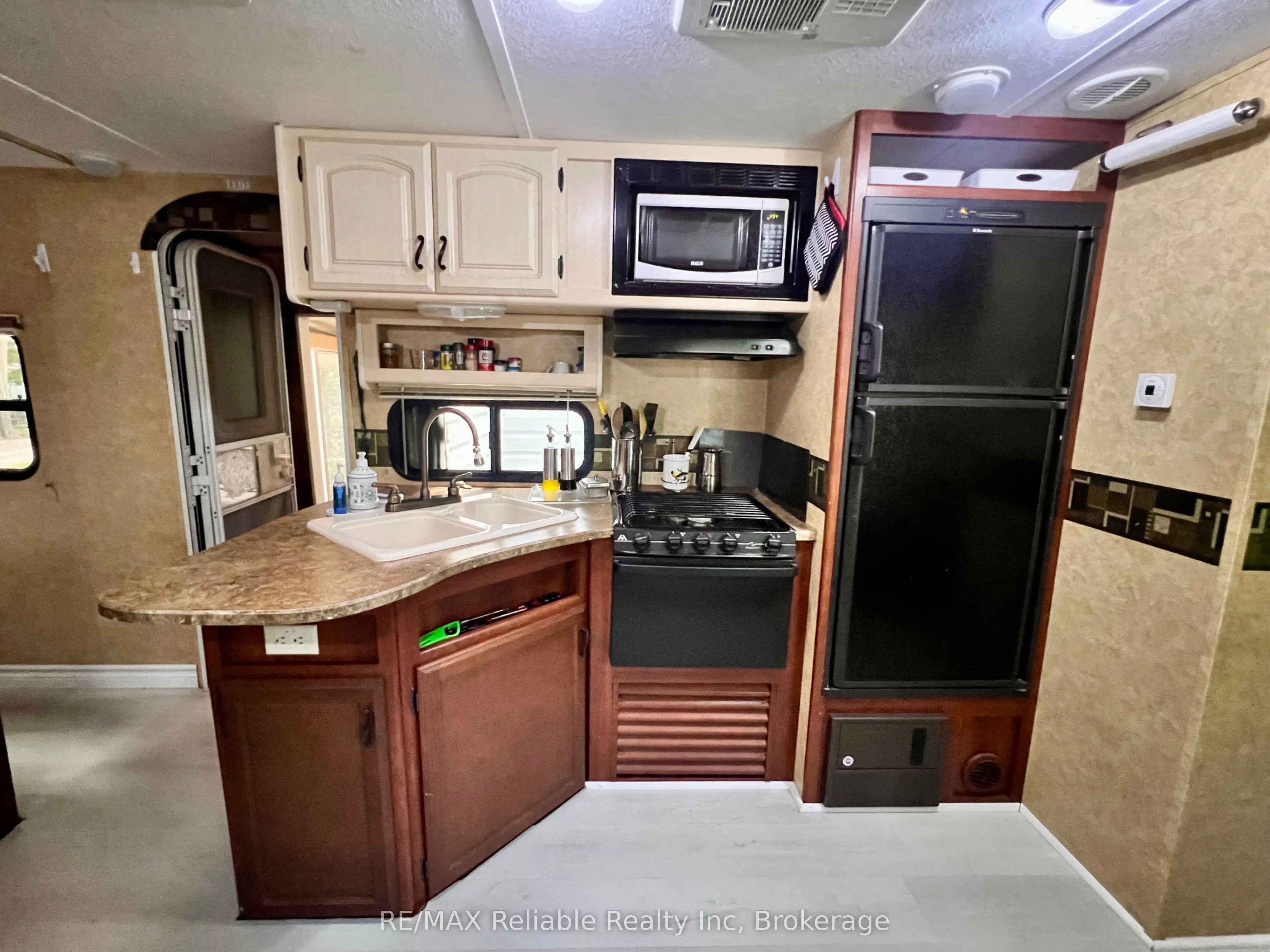 33900 Sugarbush Road, #8