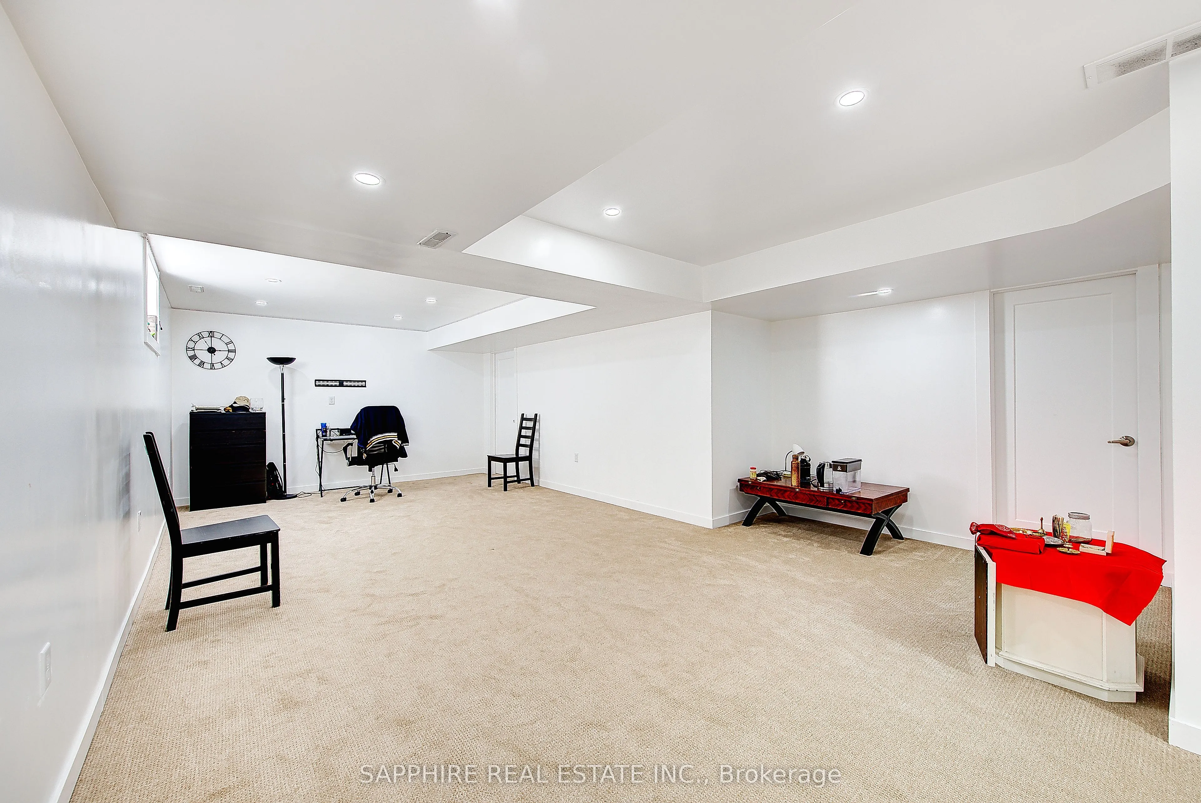 1763 Owen Lane