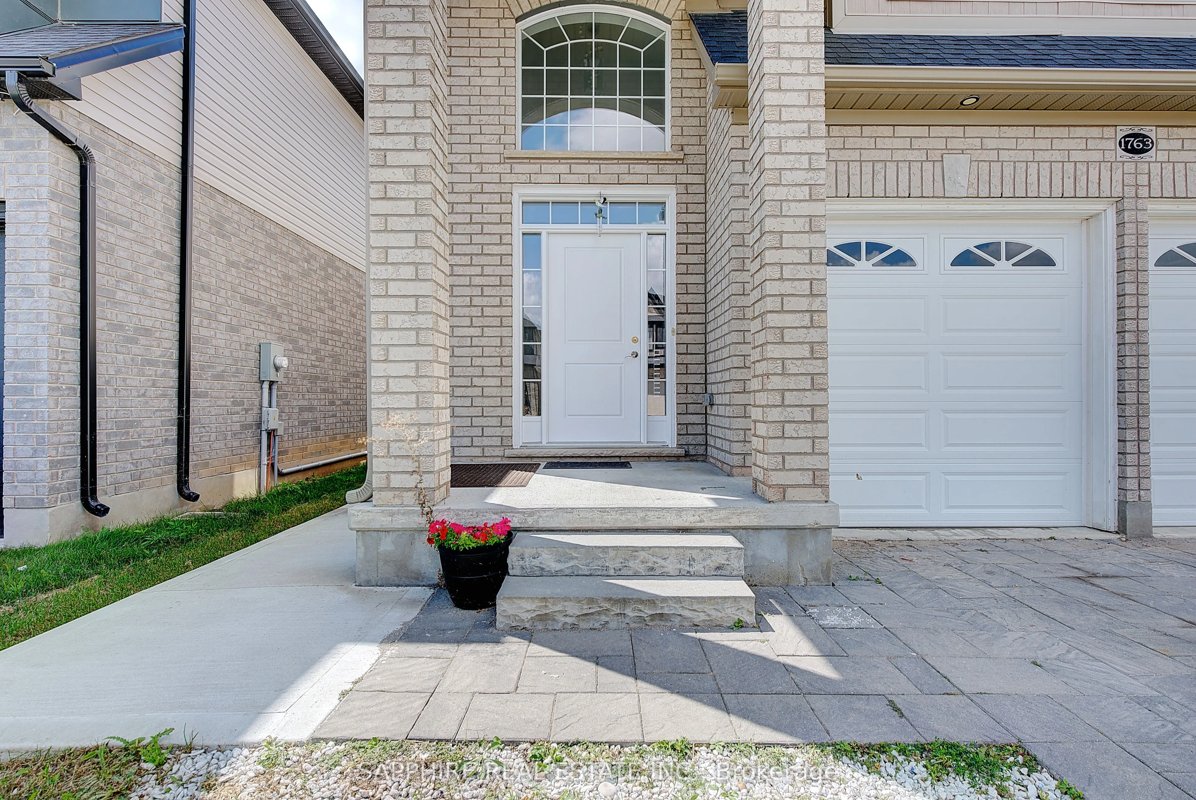1763 Owen Lane