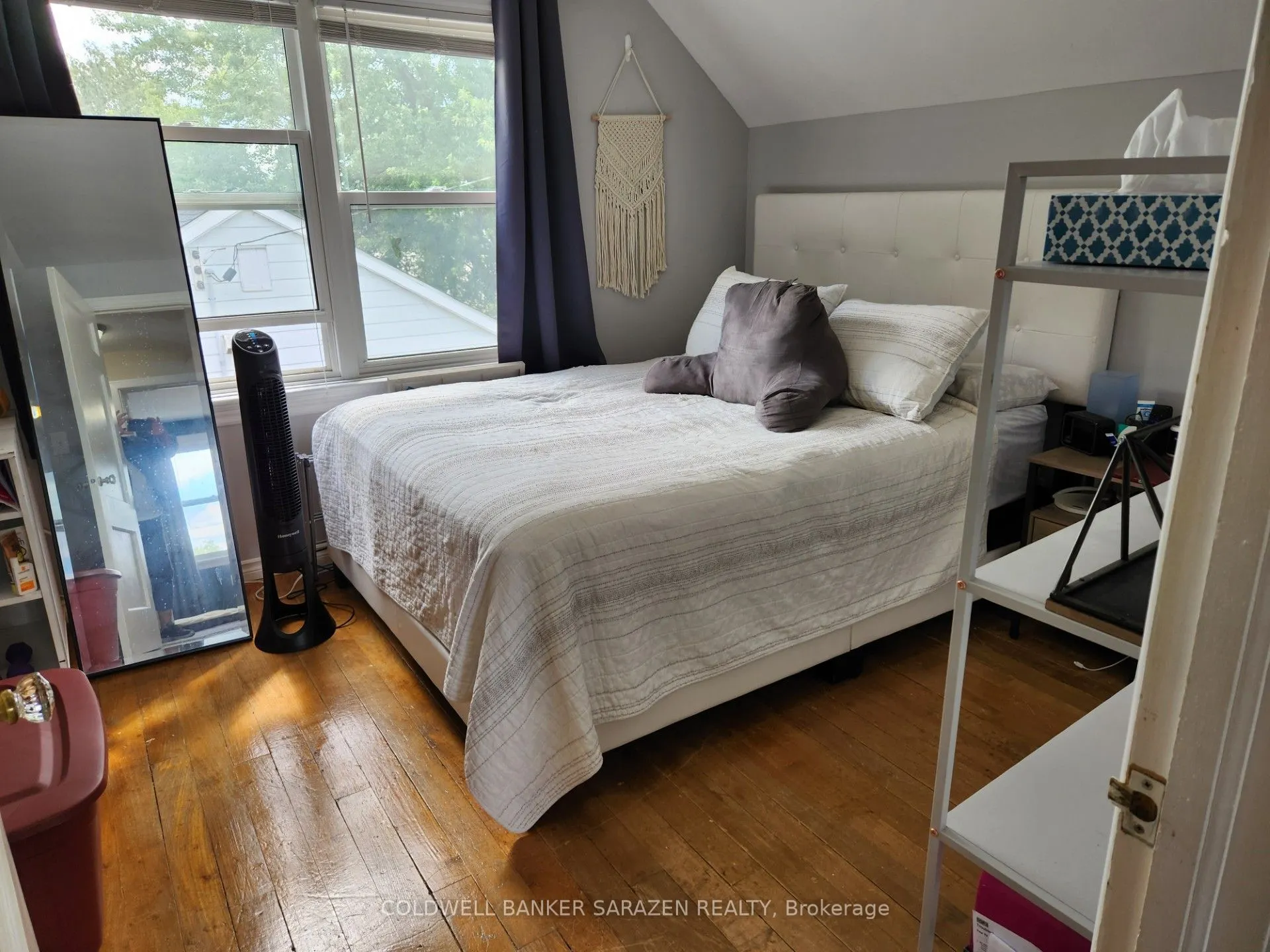 56 RIVER Road S