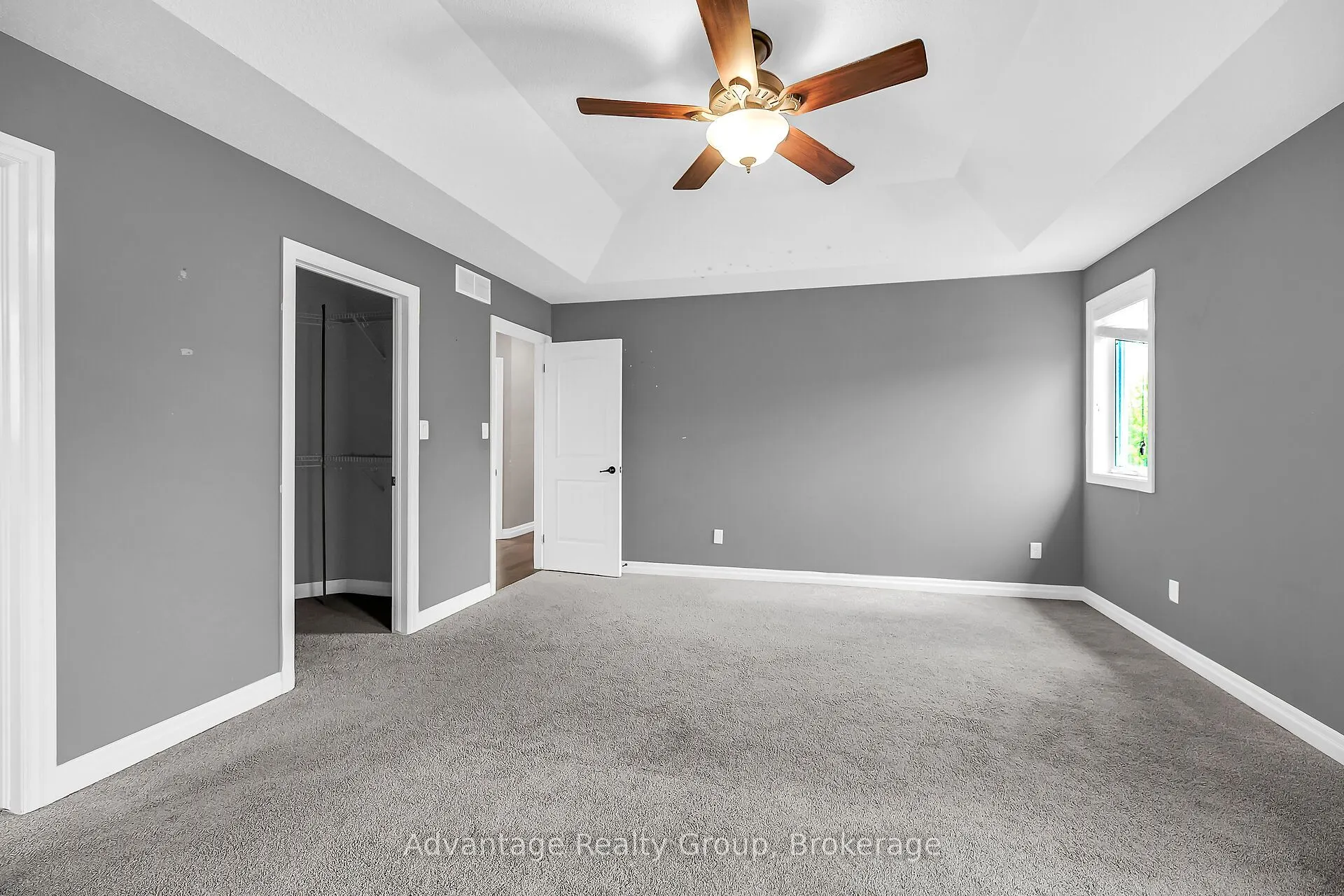 505 Lakeview Drive