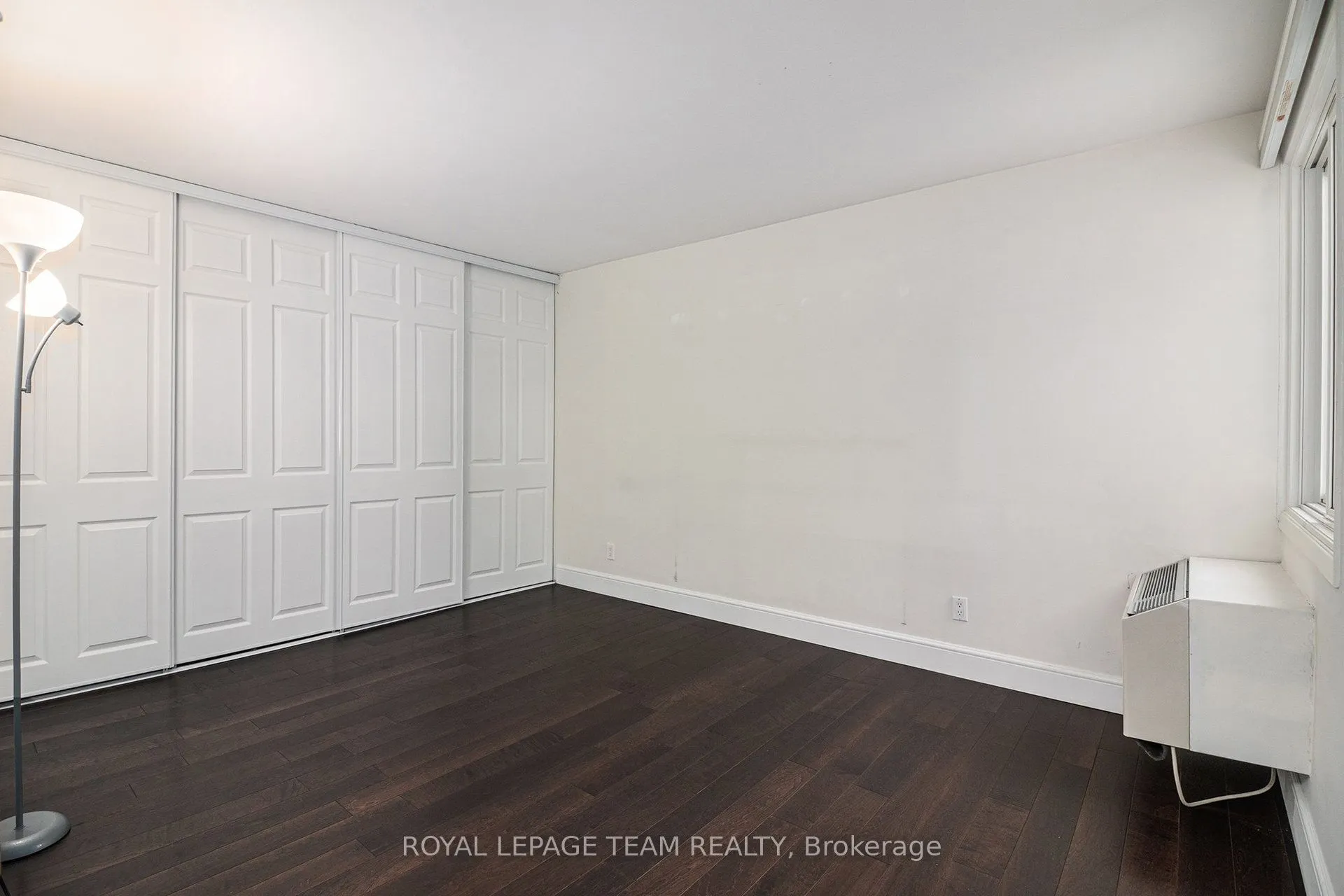 141 Somerset Street W, #402