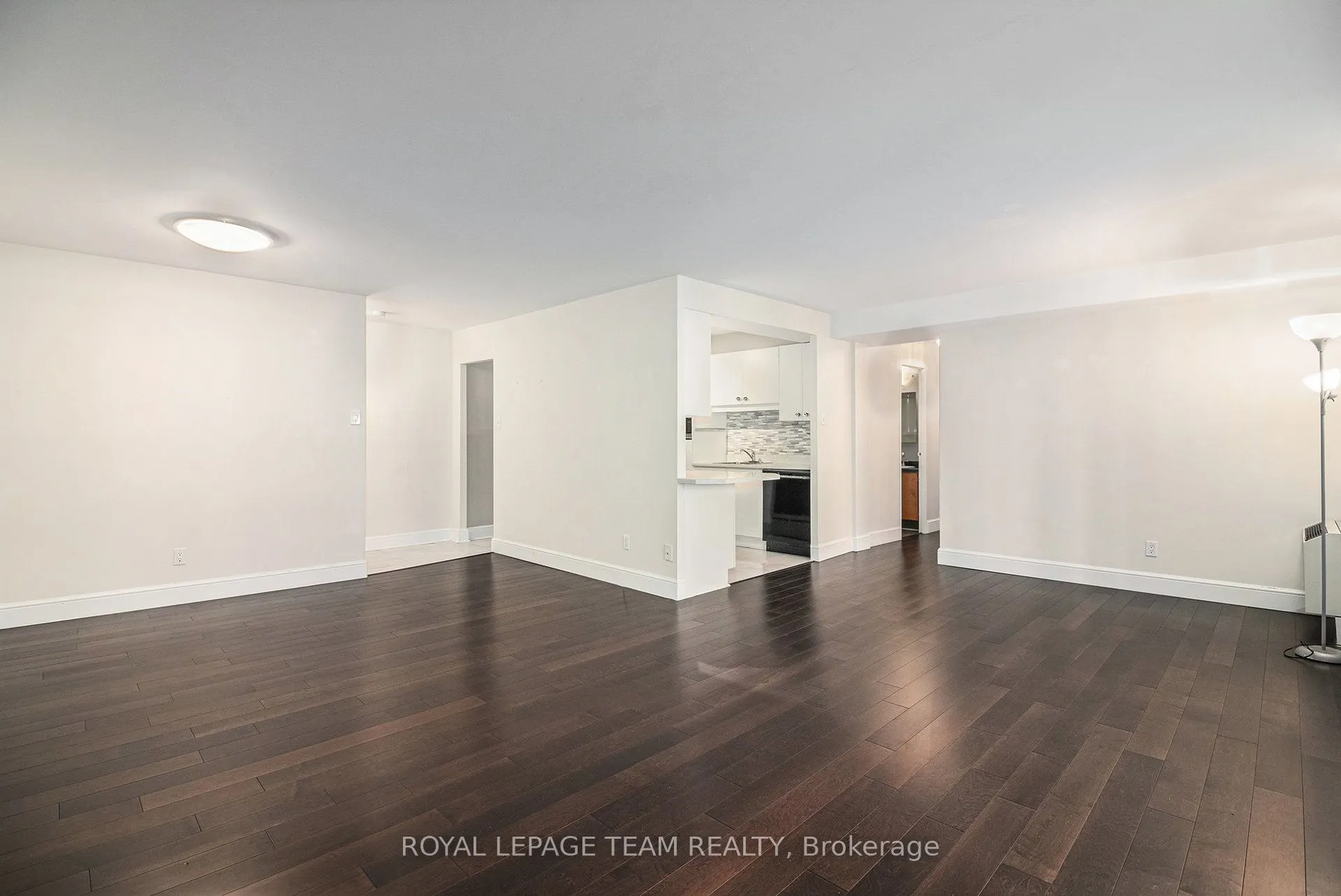 141 Somerset Street W, #402