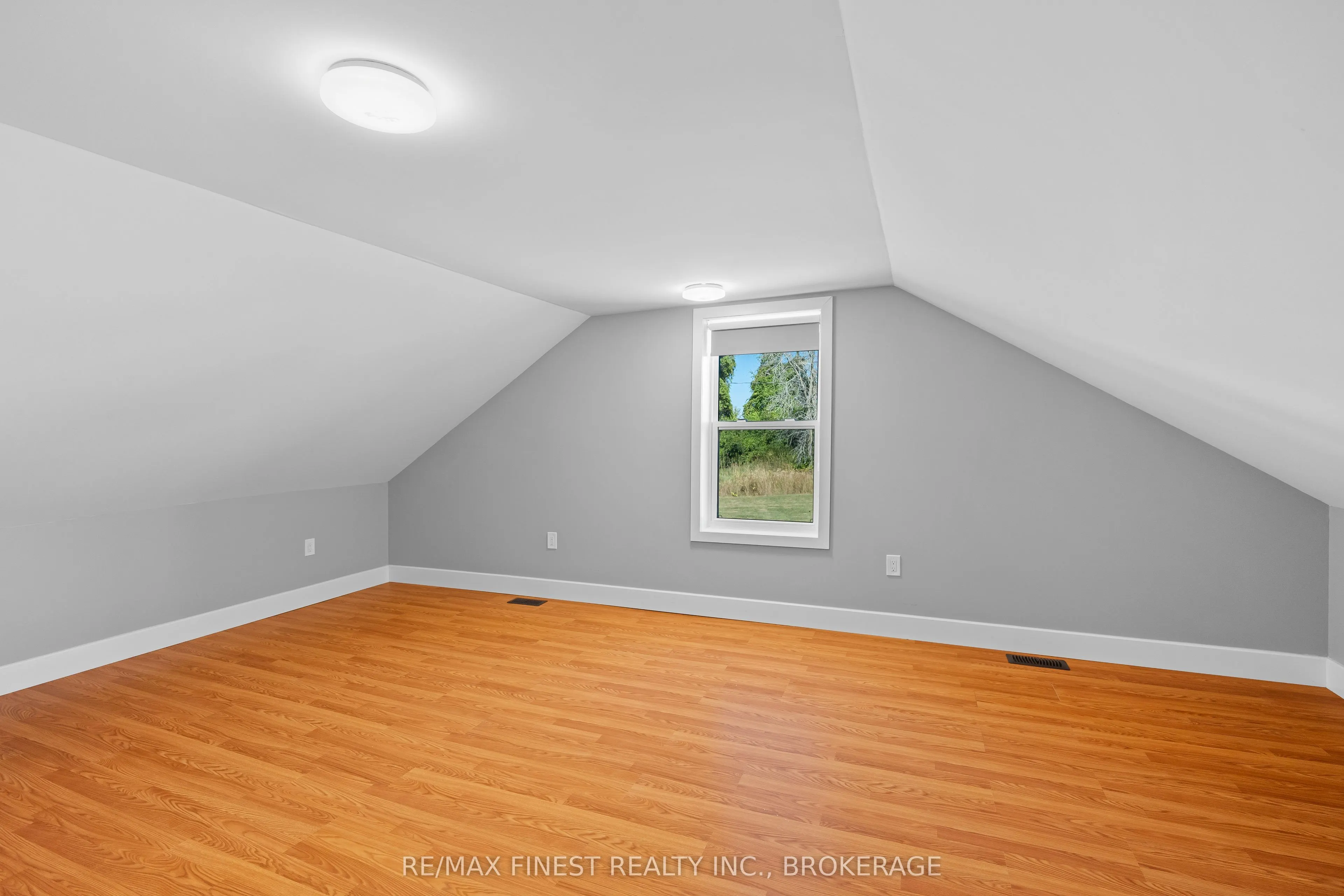 2405 Mcintyre Road