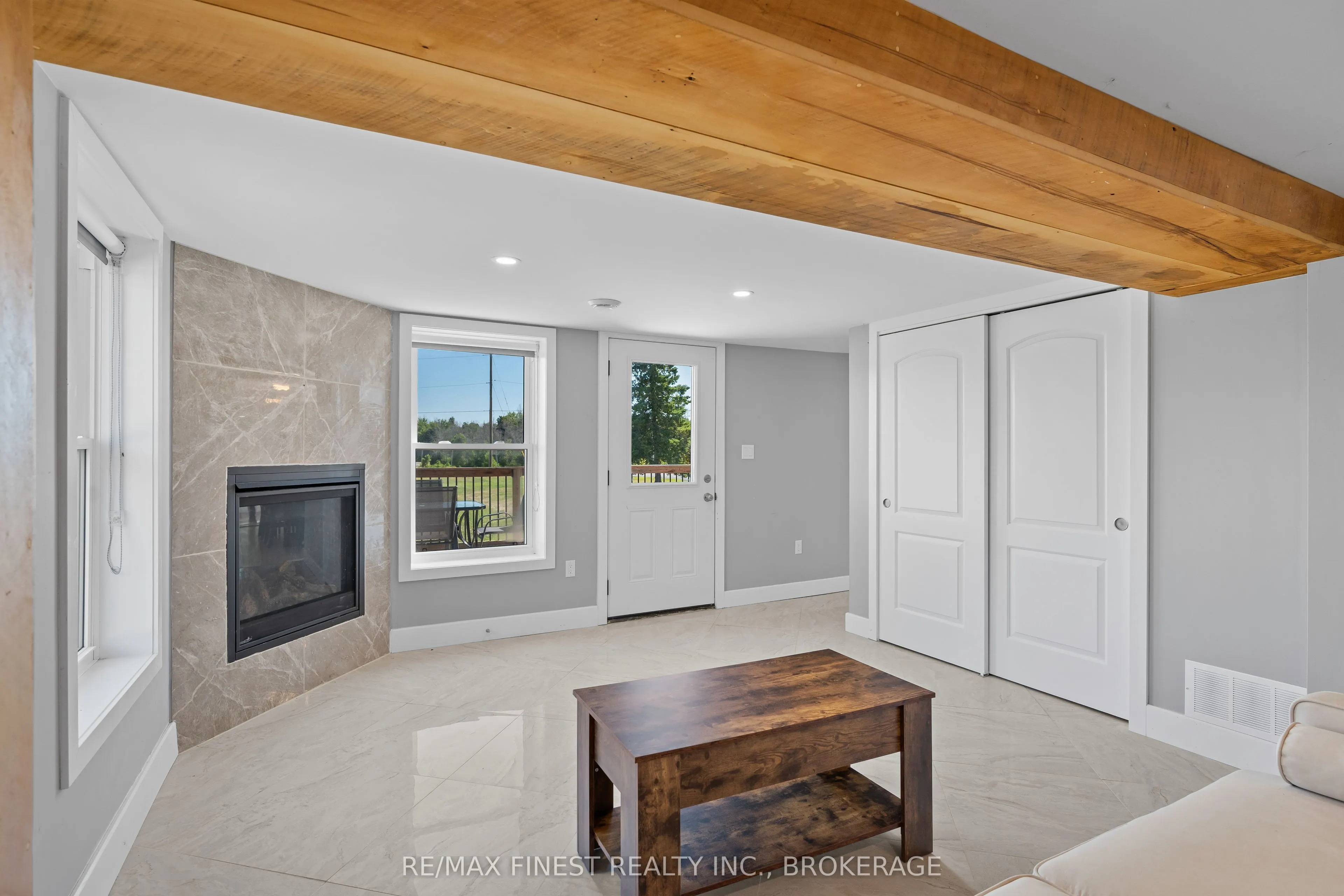 2405 Mcintyre Road