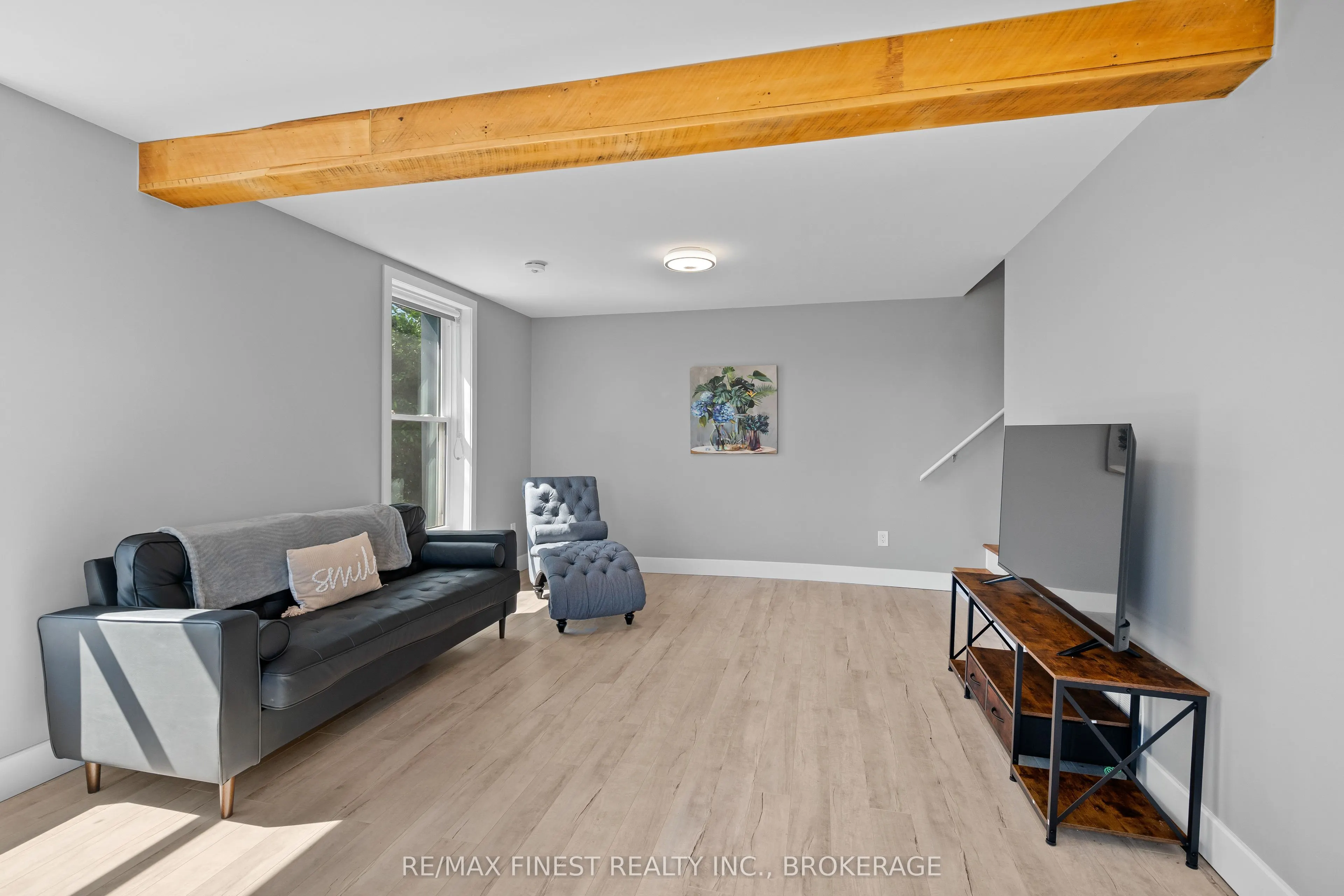 2405 Mcintyre Road