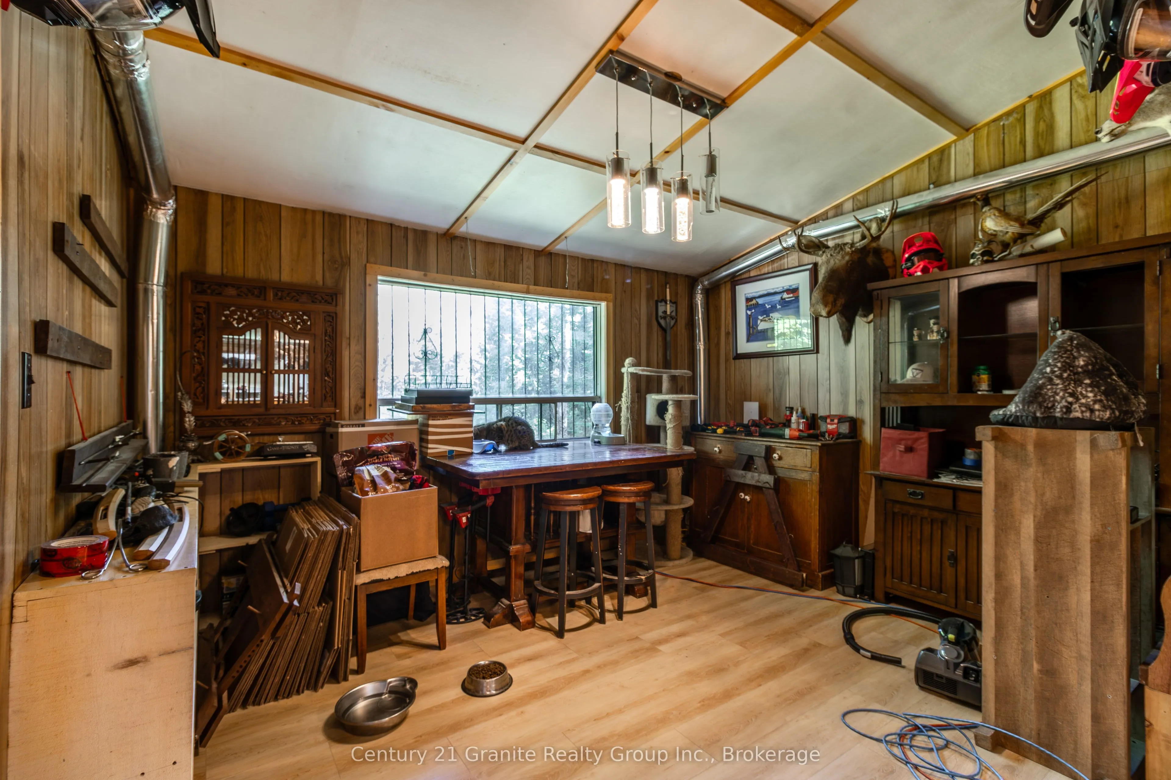 17812 Highway 35