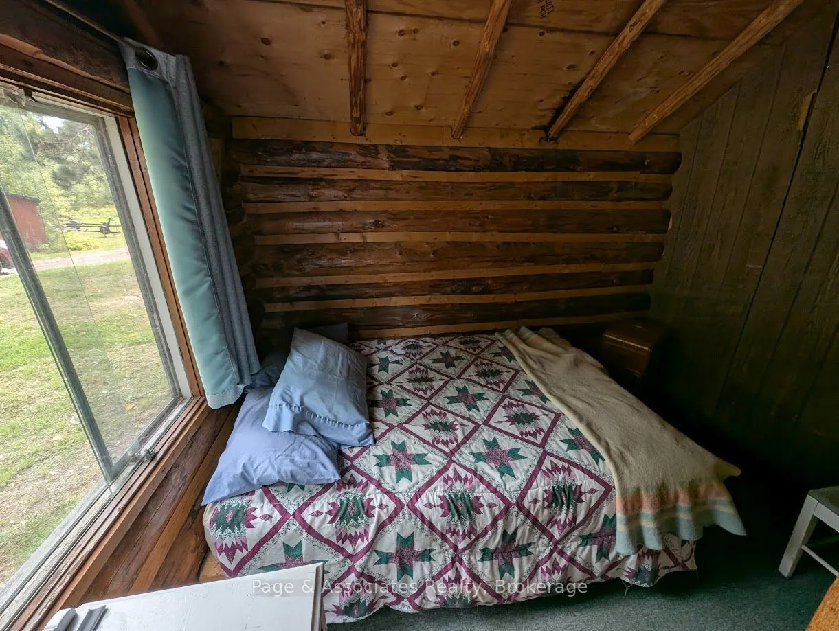 21 Pine Ridge Road W