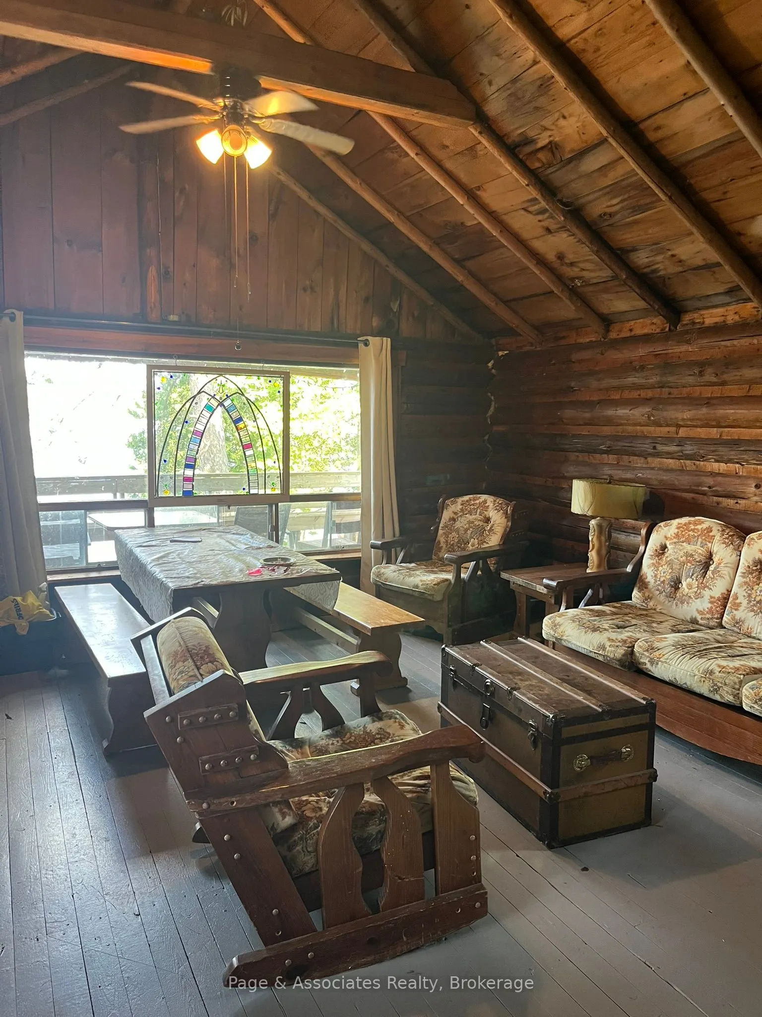 21 Pine Ridge Road W