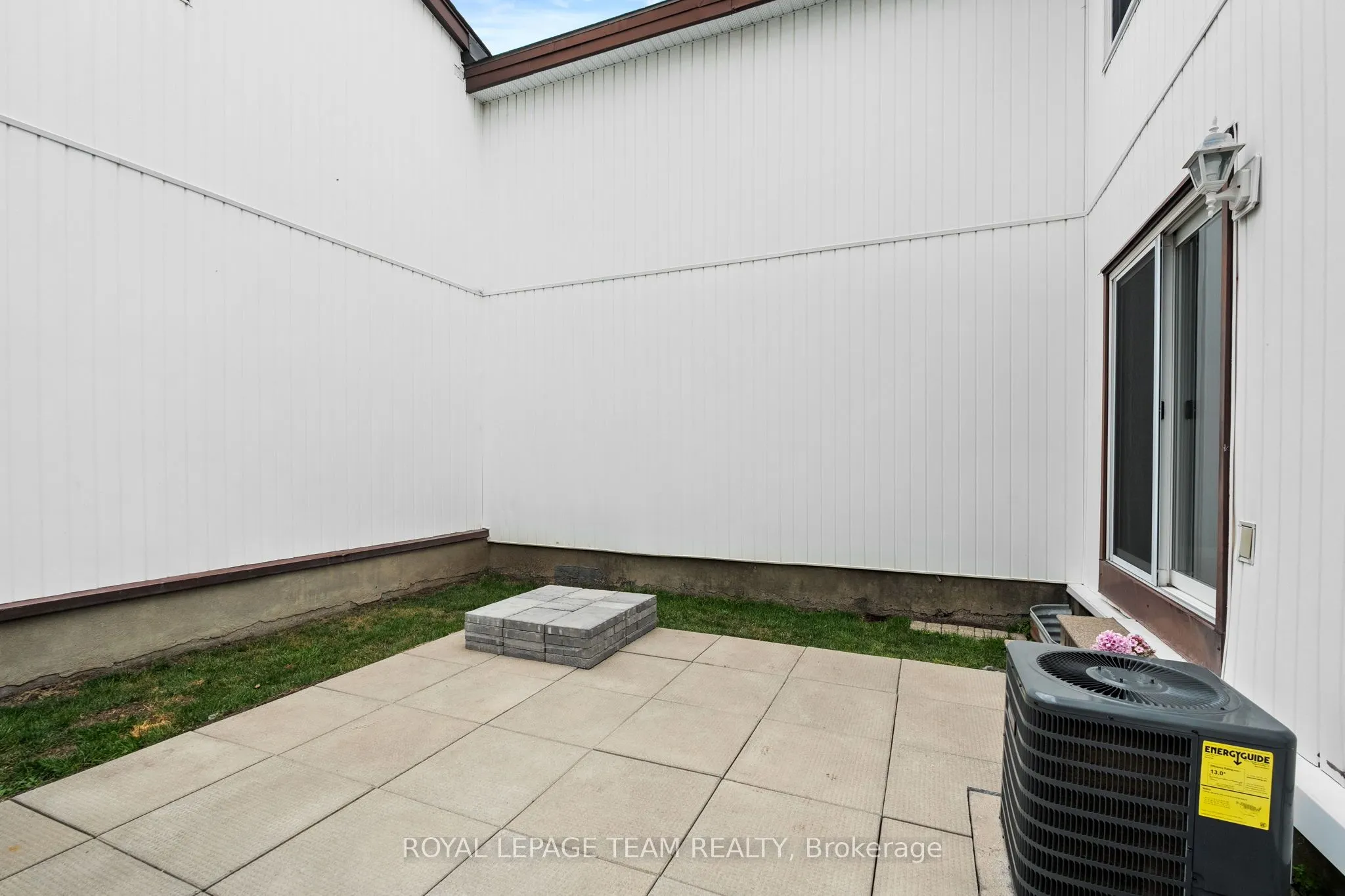 2166 Loyola Avenue, #141