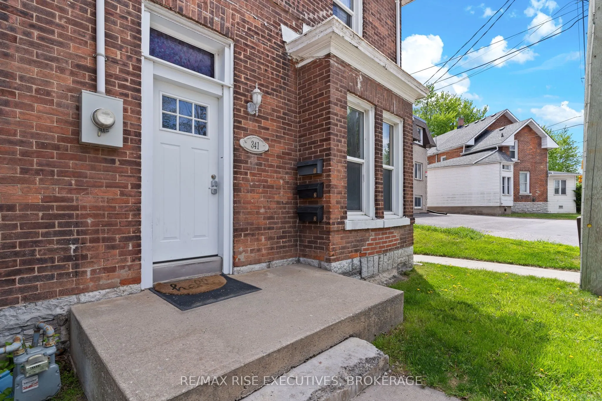 341 DIVISION Street