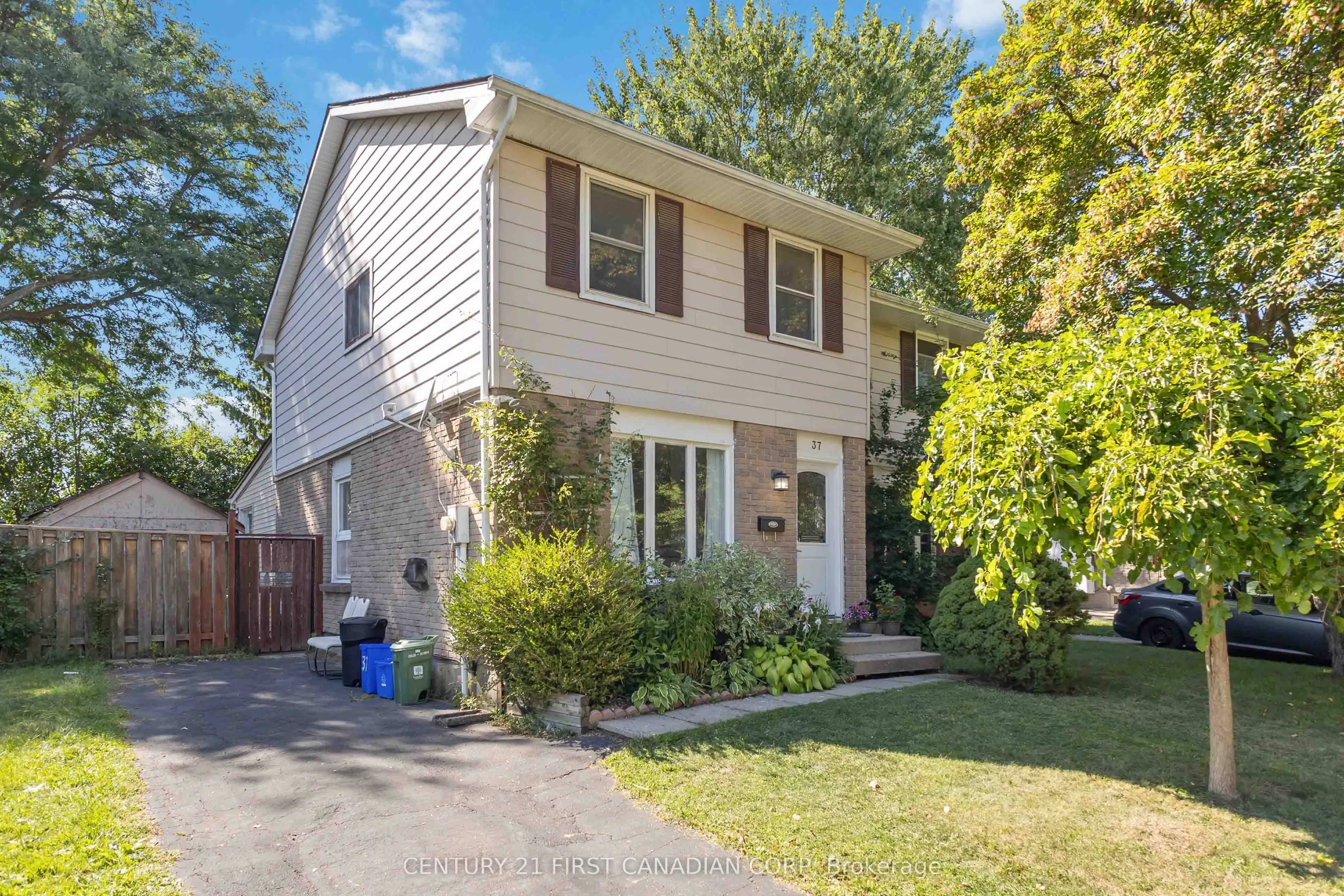 37 Elvira Crescent