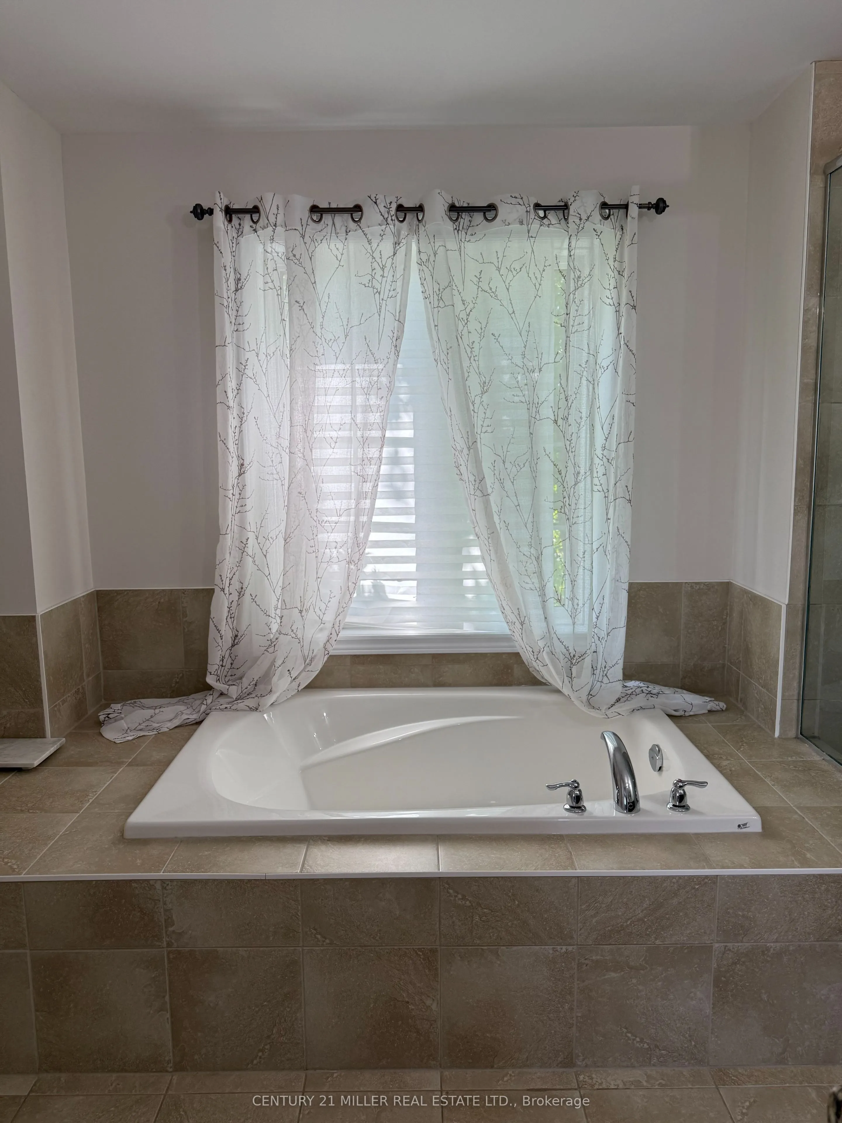 90 RAYMOND Road, #35