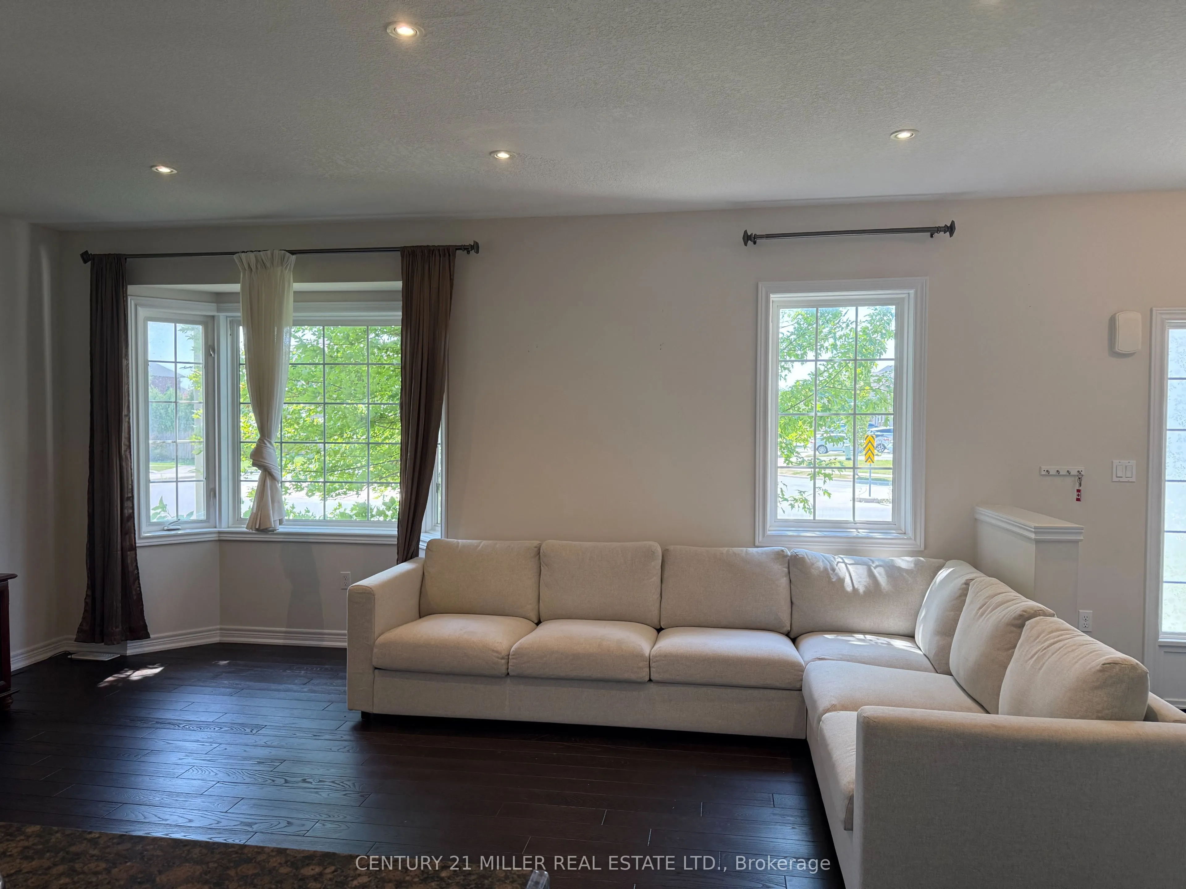 90 RAYMOND Road, #35