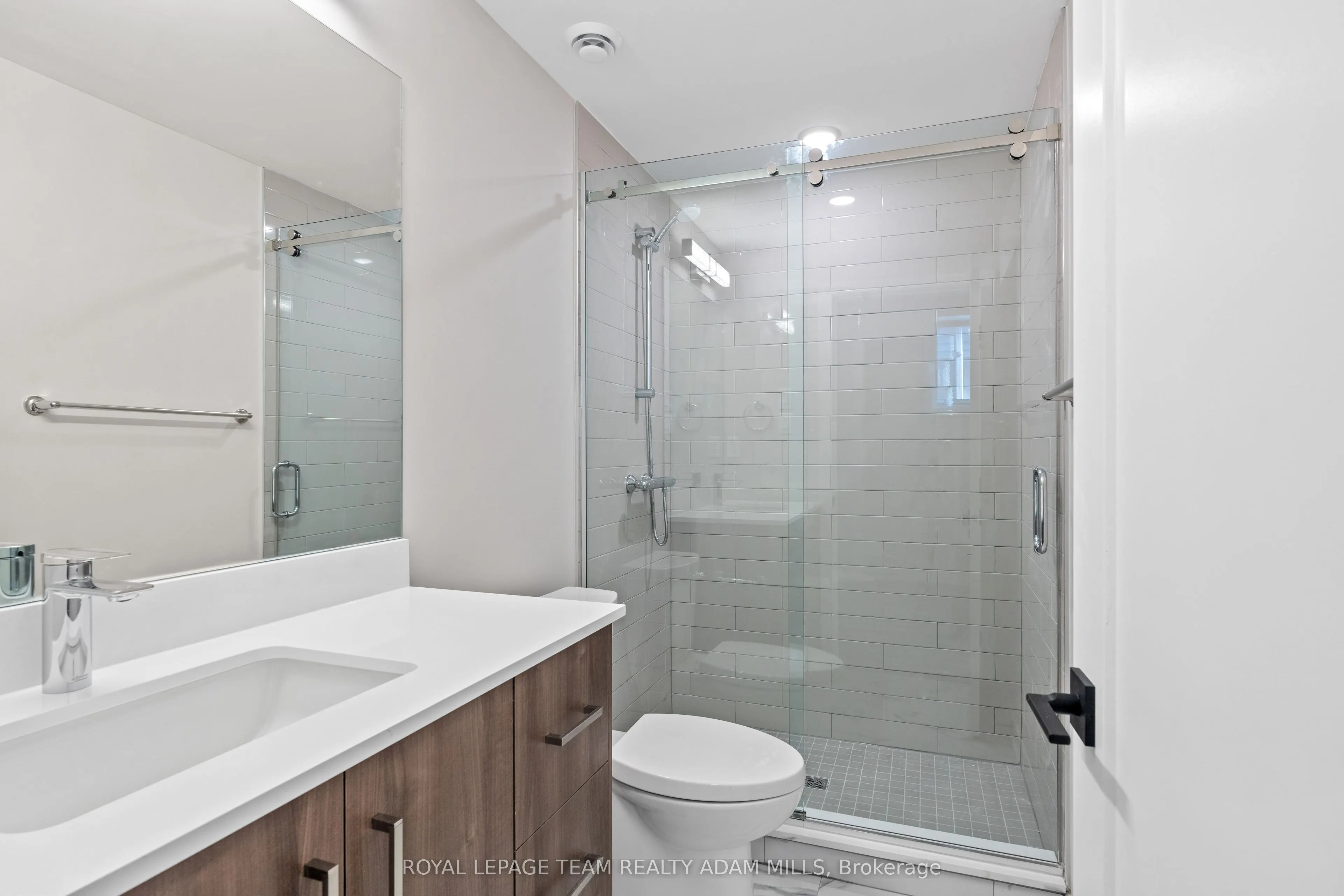 306 Lanark Avenue, #C