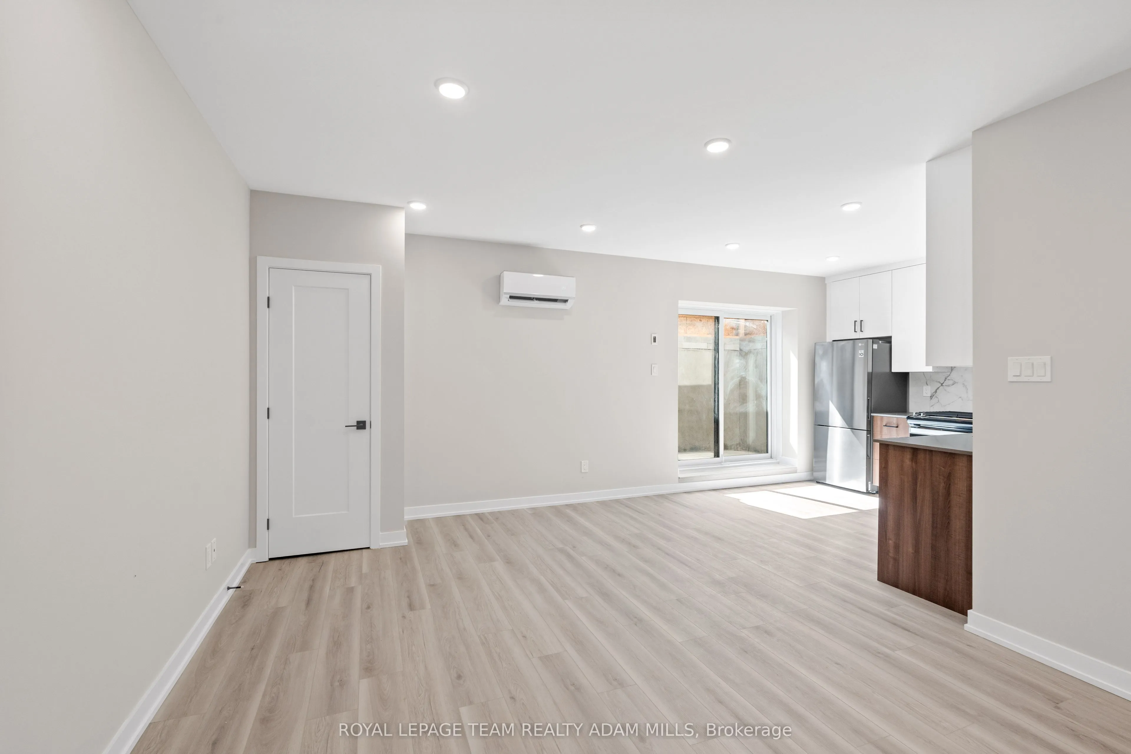 306 Lanark Avenue, #C