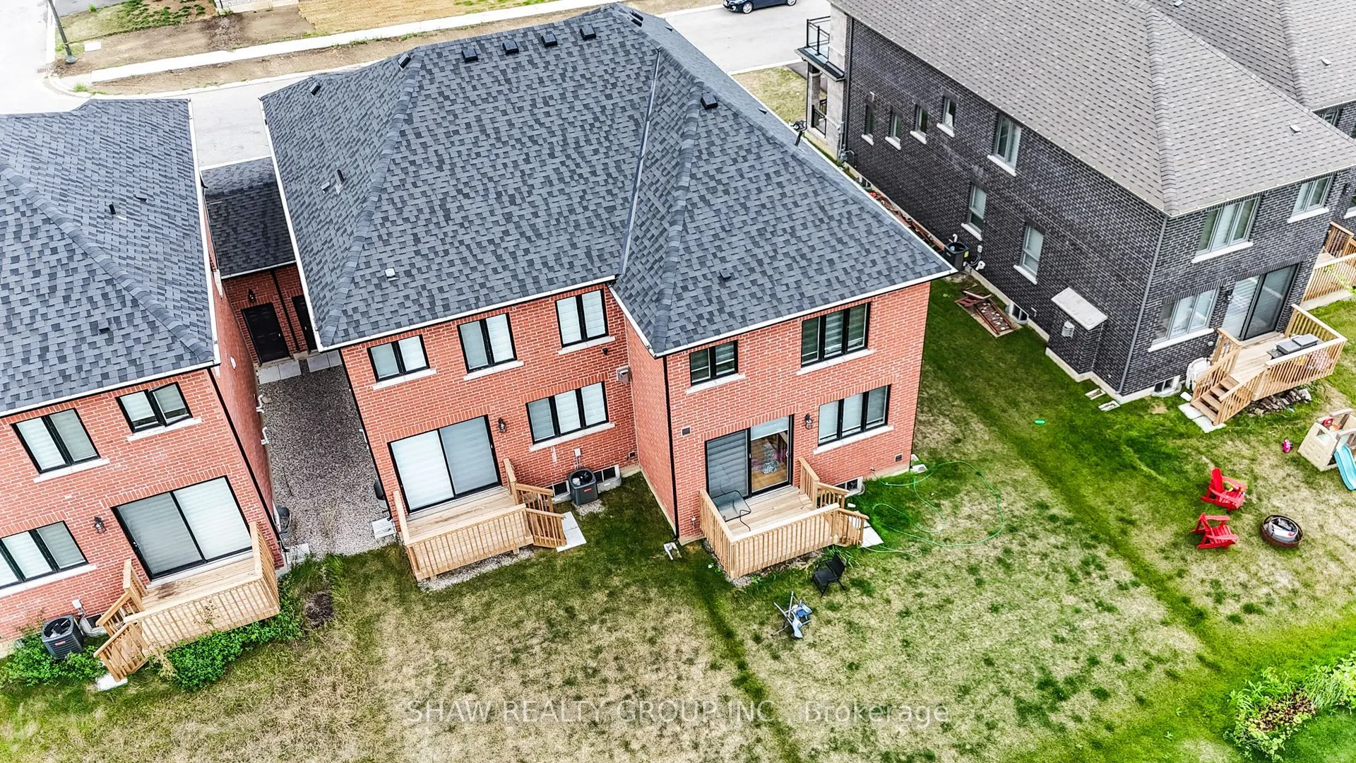 263 Harwood Avenue
