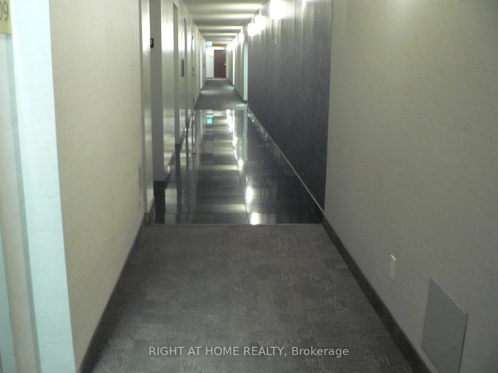 470 Laurier Avenue W, #2006
