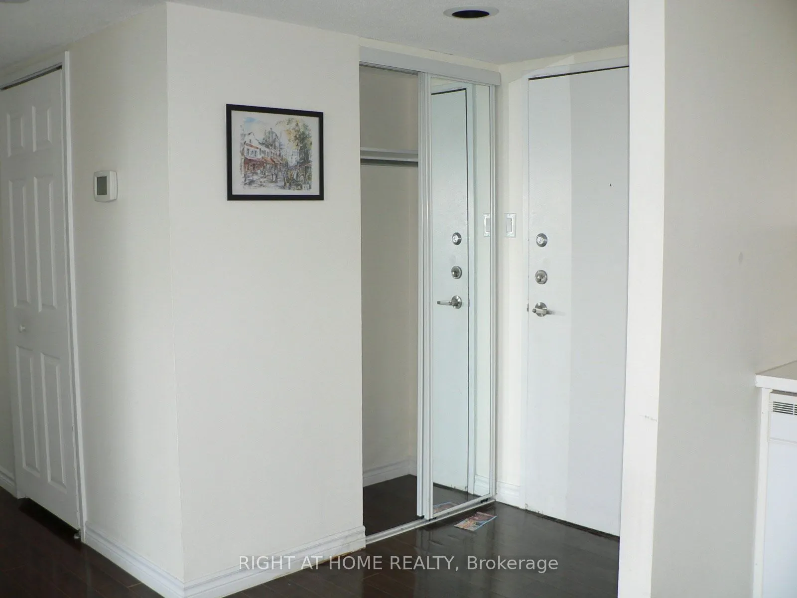 470 Laurier Avenue W, #2006