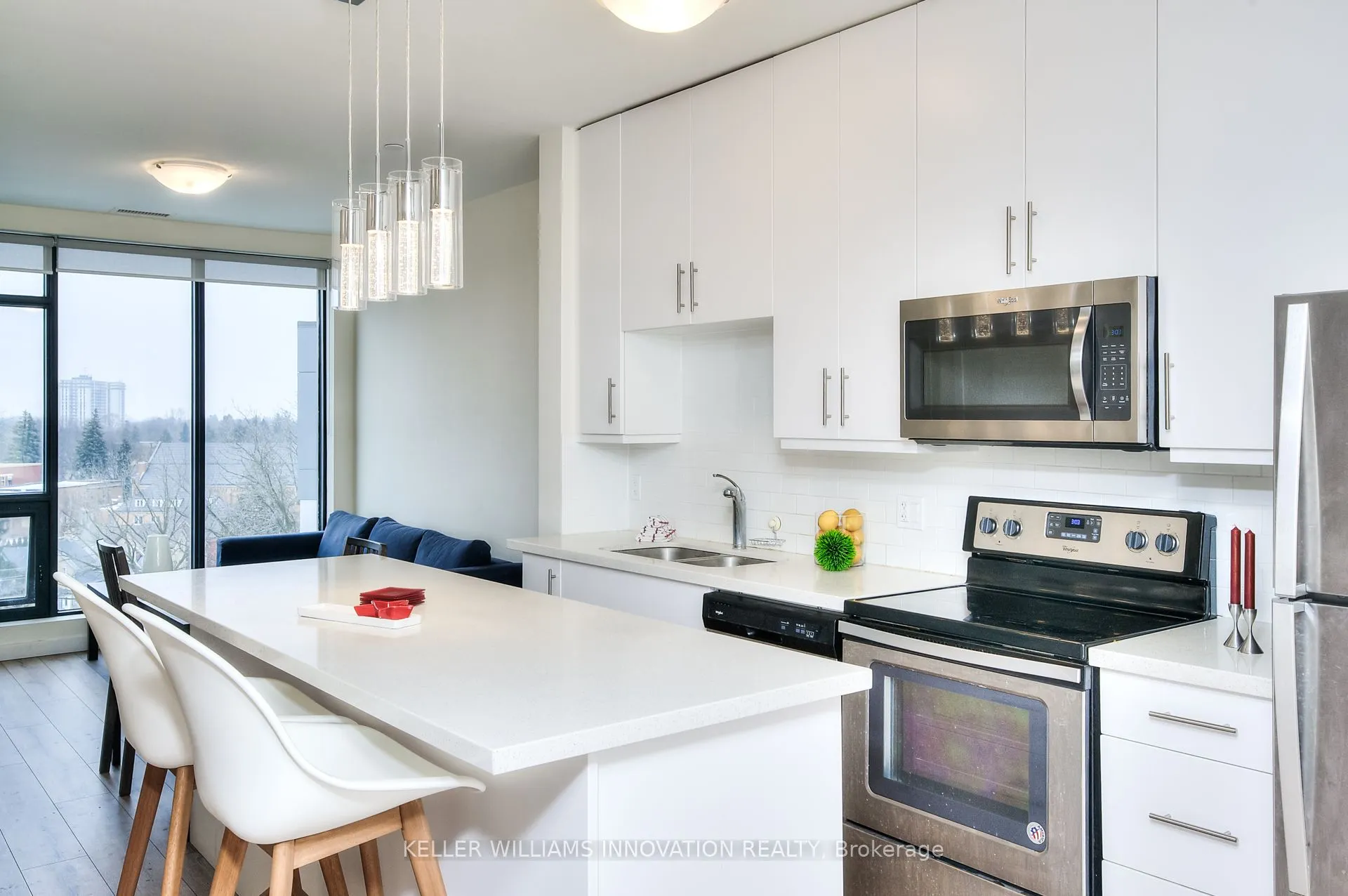690 King Street W, #622