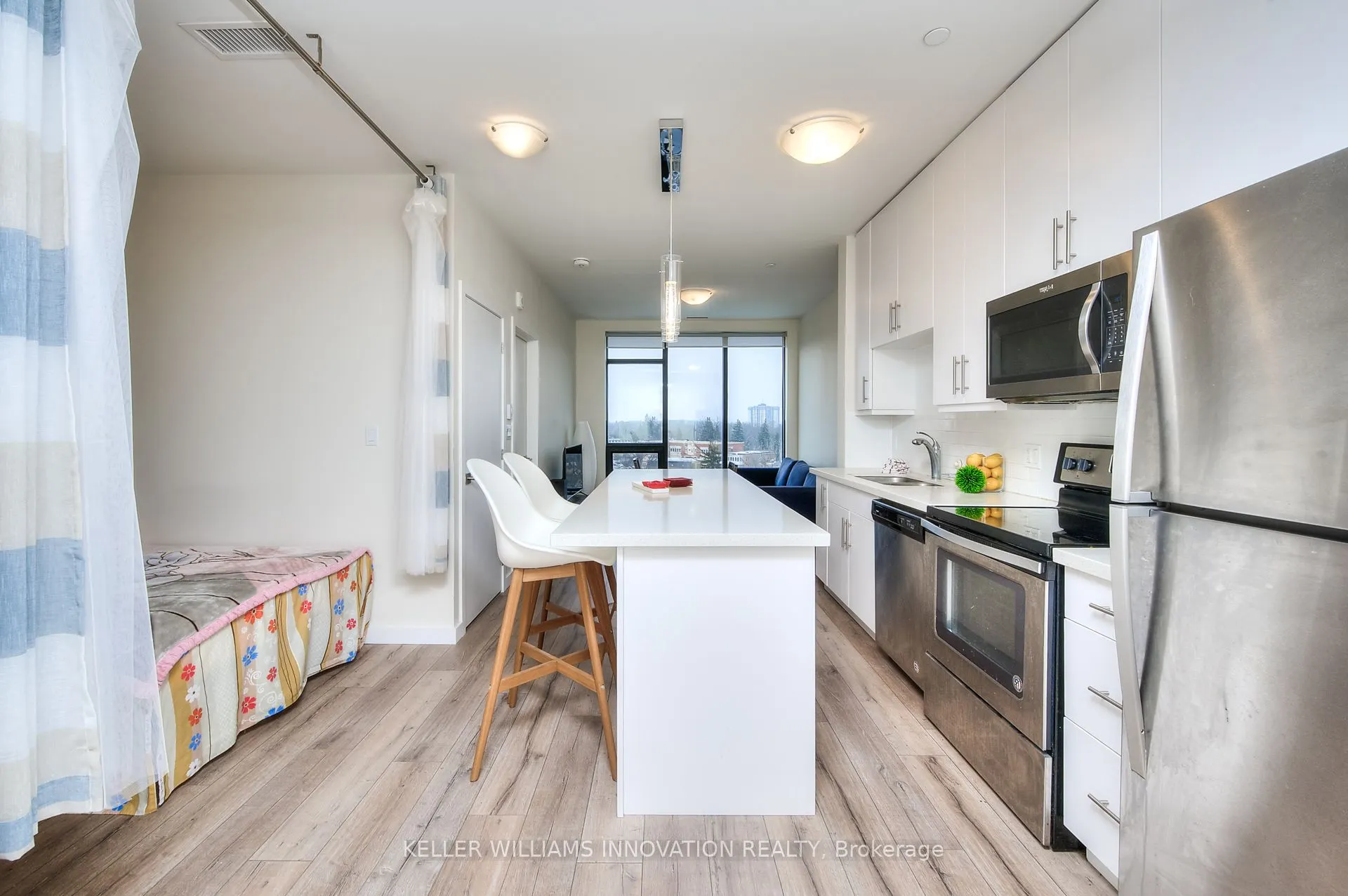 690 King Street W, #622