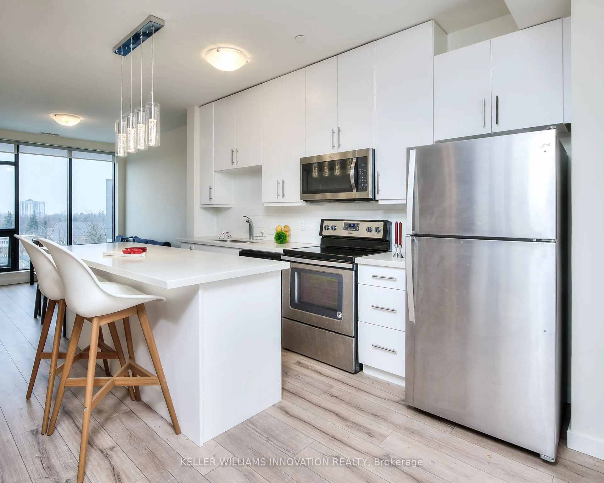 690 King Street W, #622