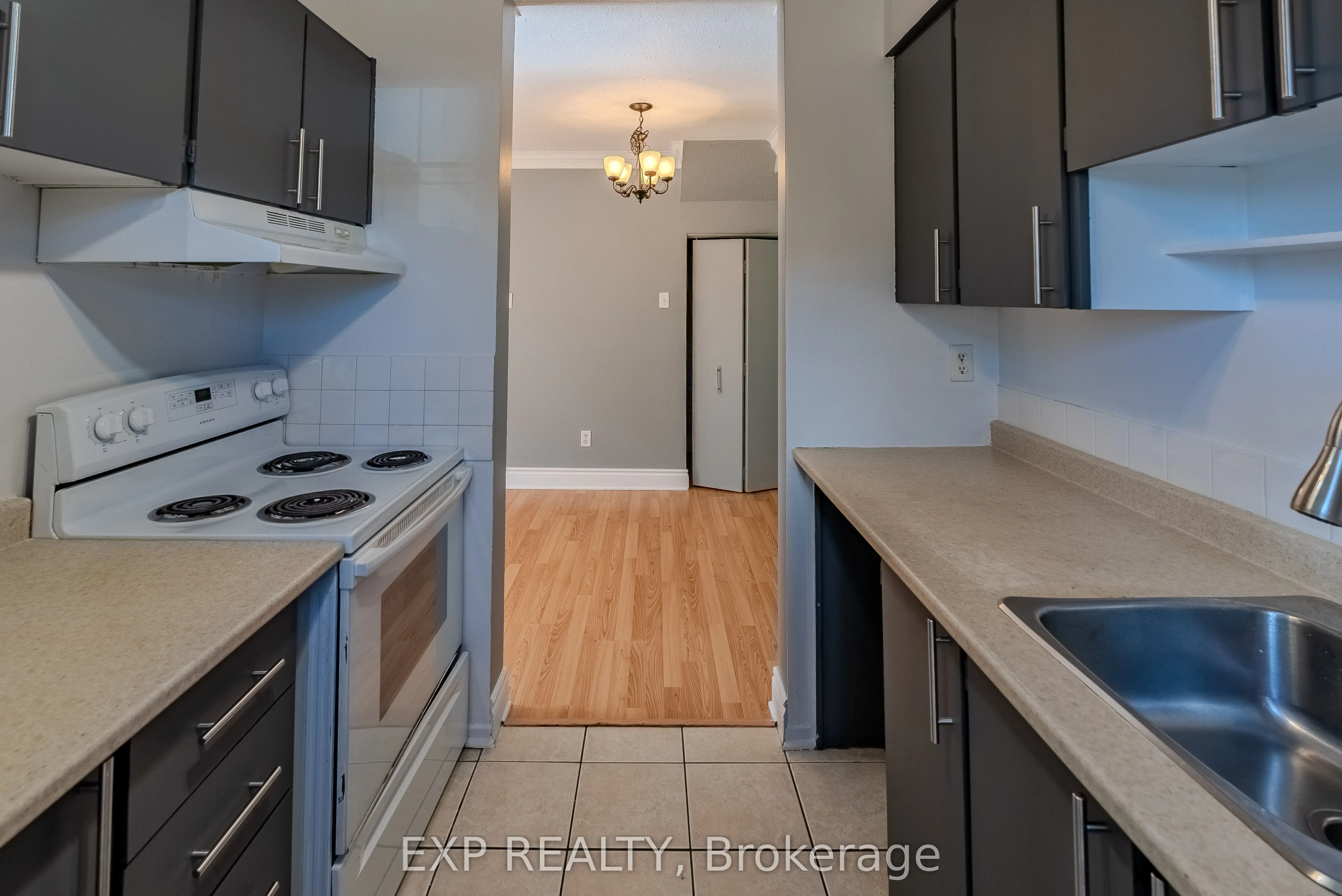 37 Forester Crescent, ##C