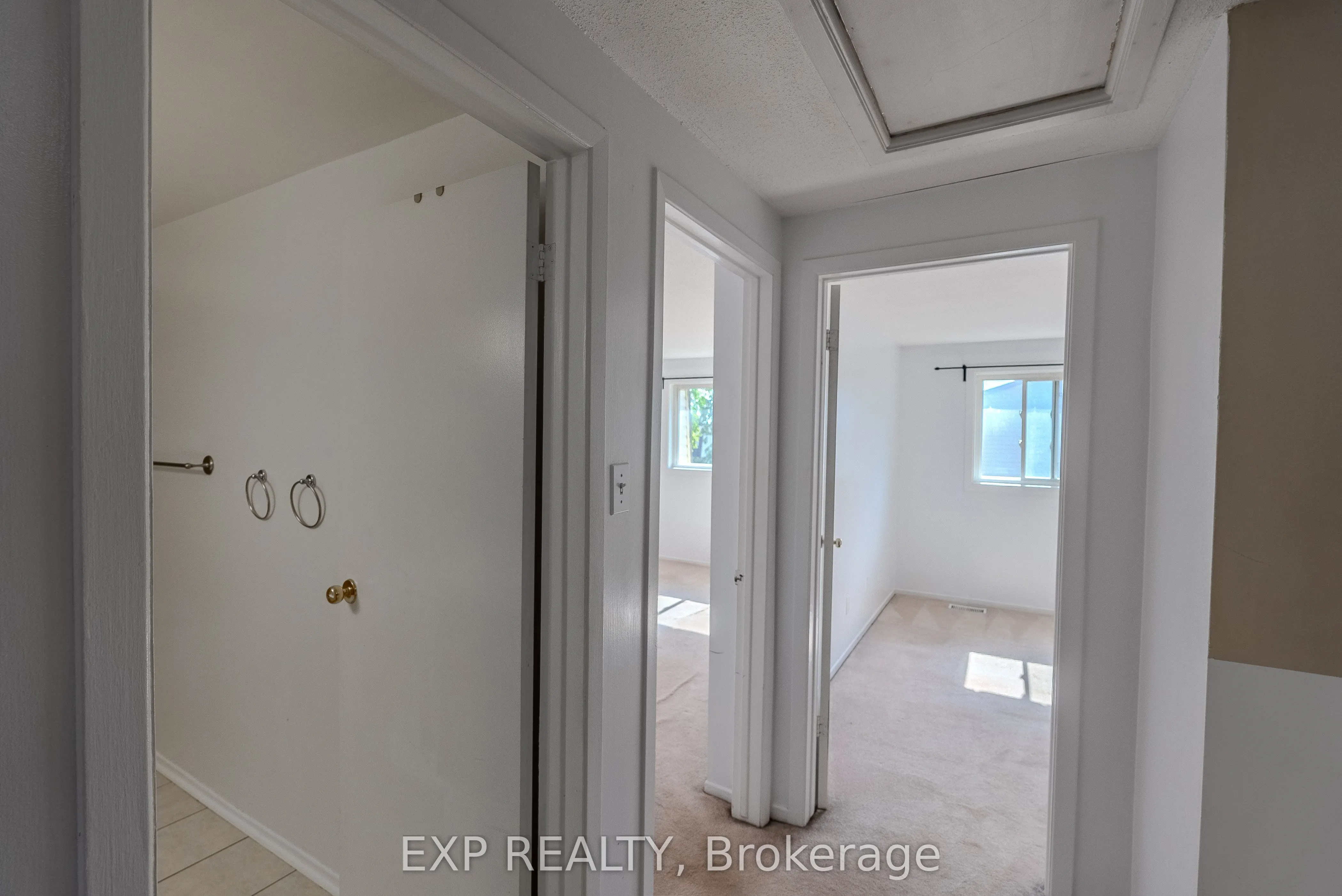 37 Forester Crescent, ##C