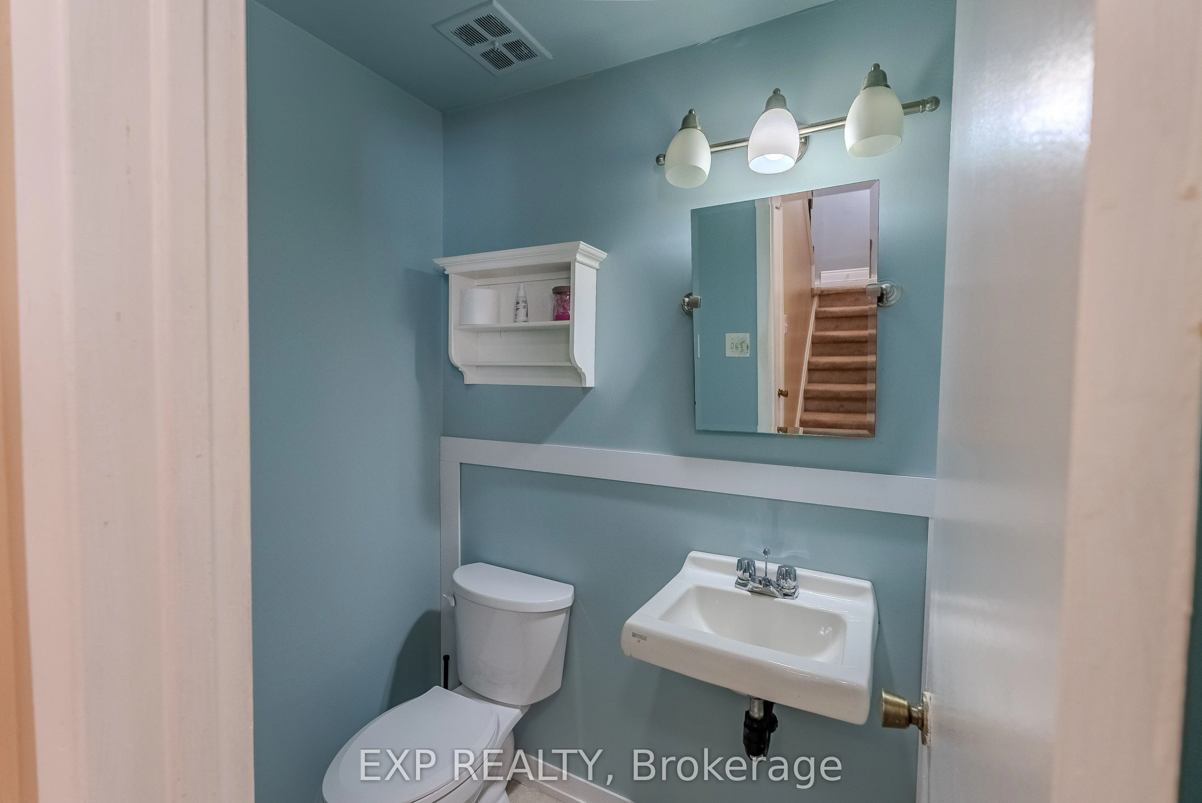 37 Forester Crescent, ##C