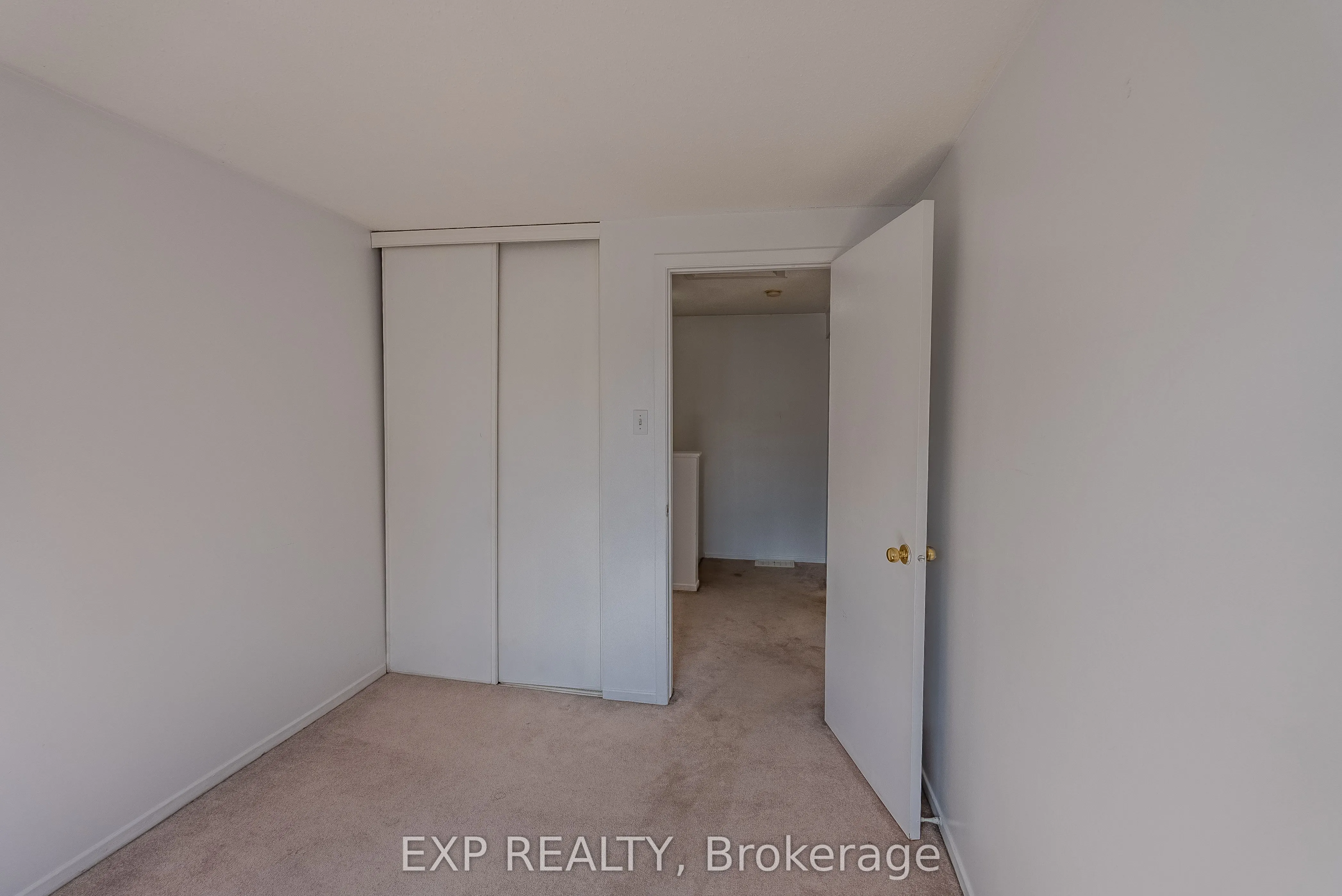 37 Forester Crescent, ##C