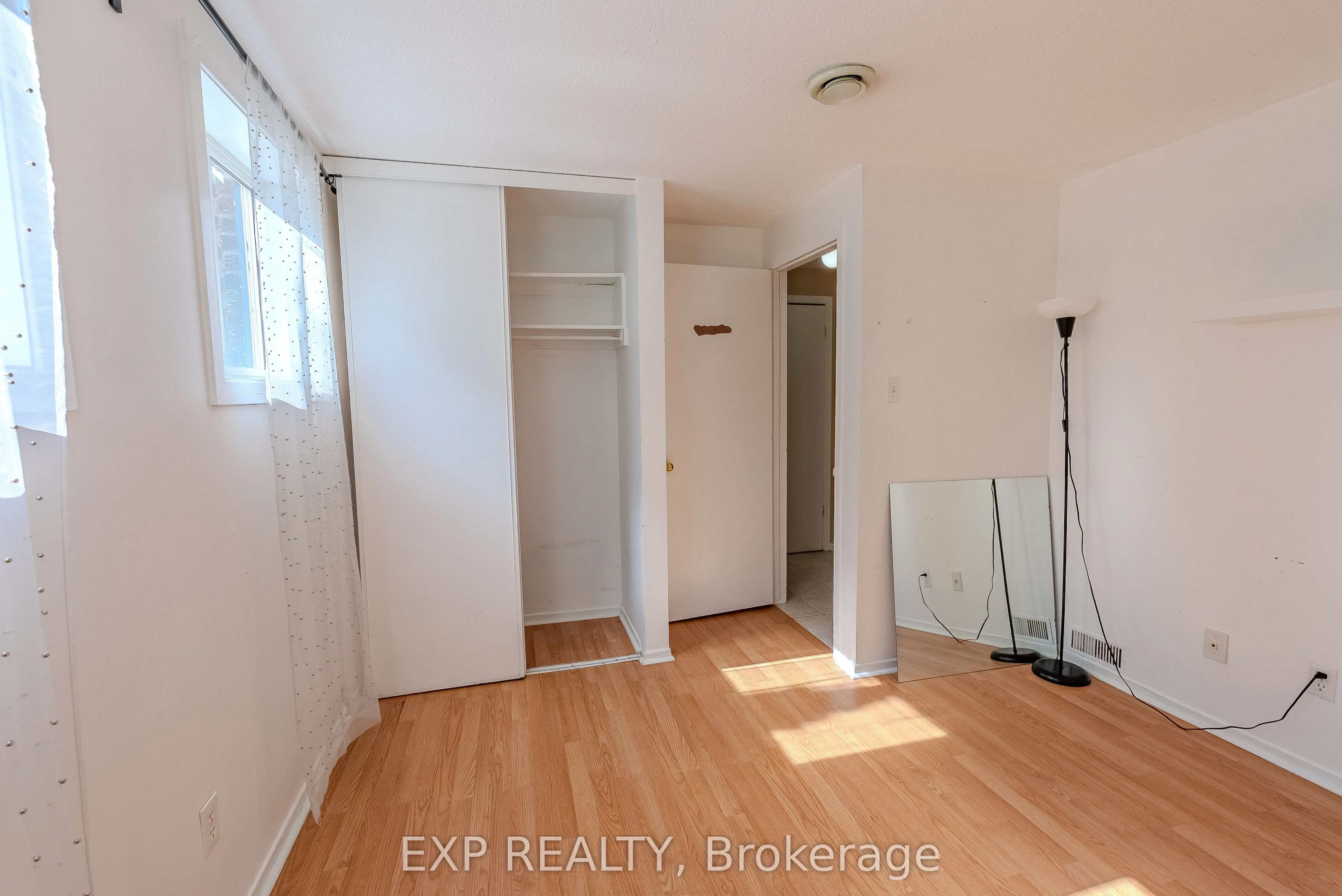 37 Forester Crescent, ##C