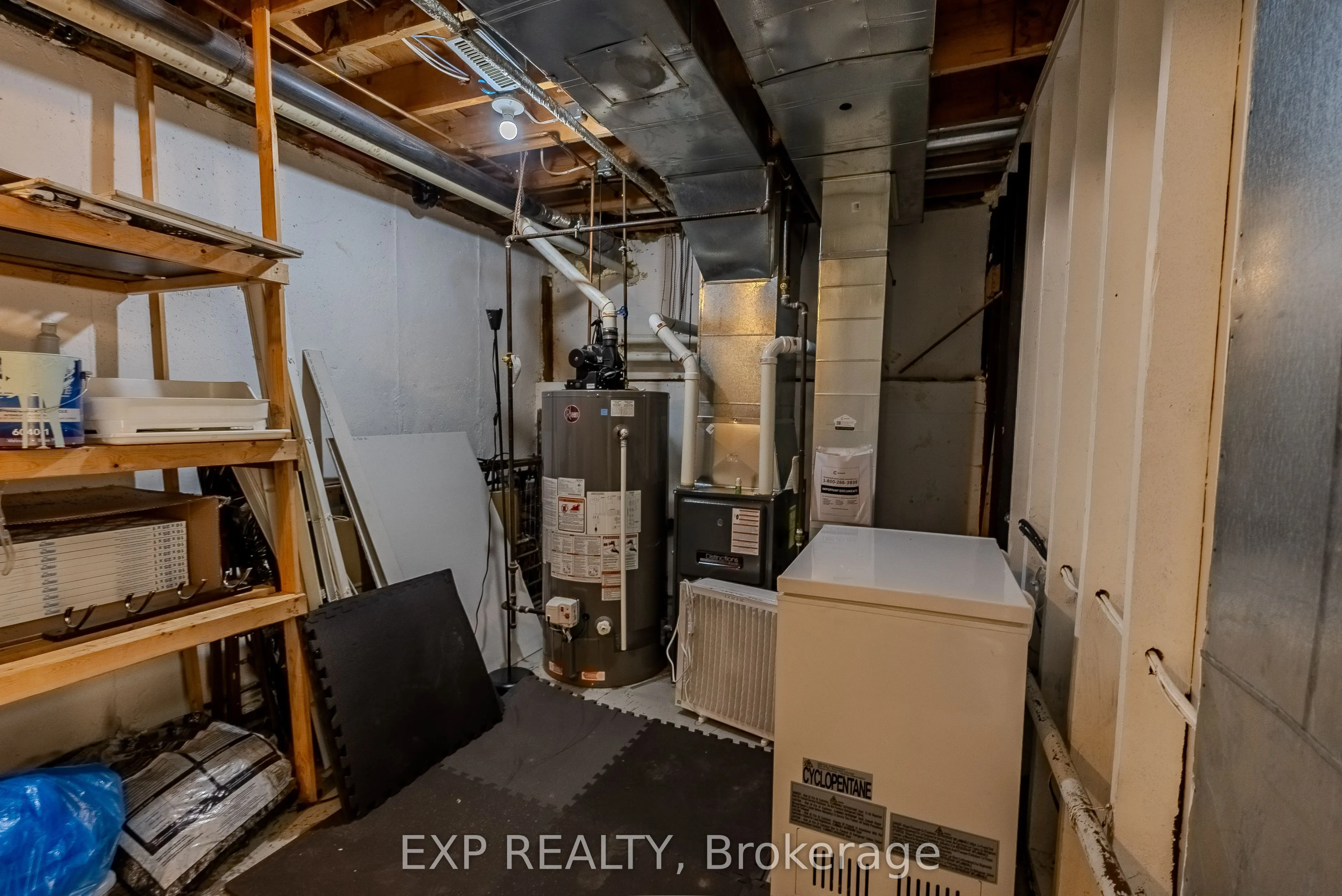 37 Forester Crescent, ##C
